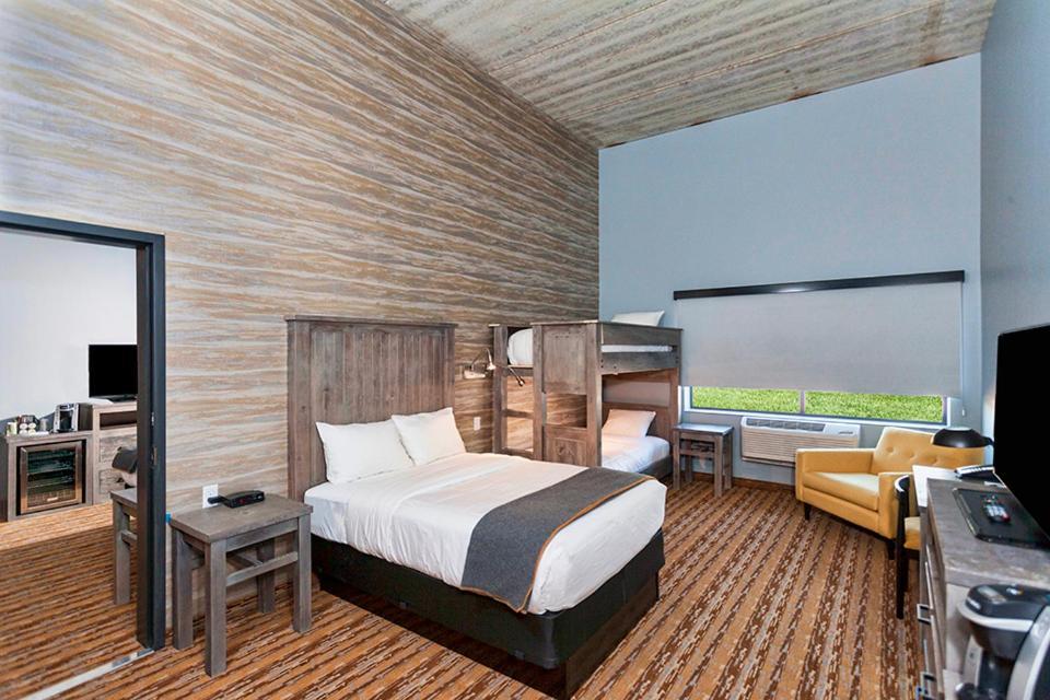 Pier B Resort photo 12