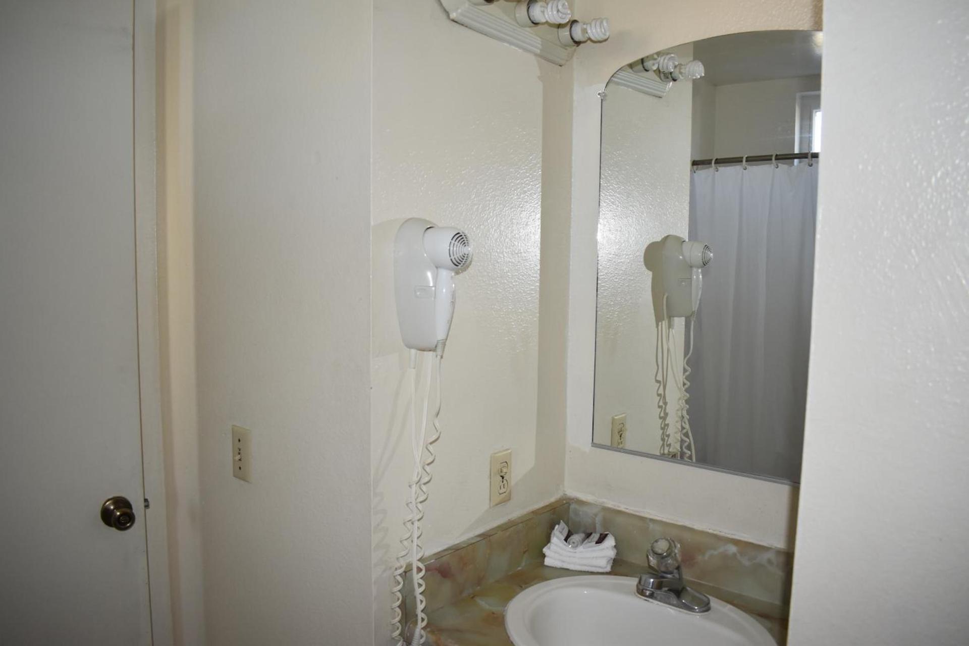 Valley Hotel photo 29