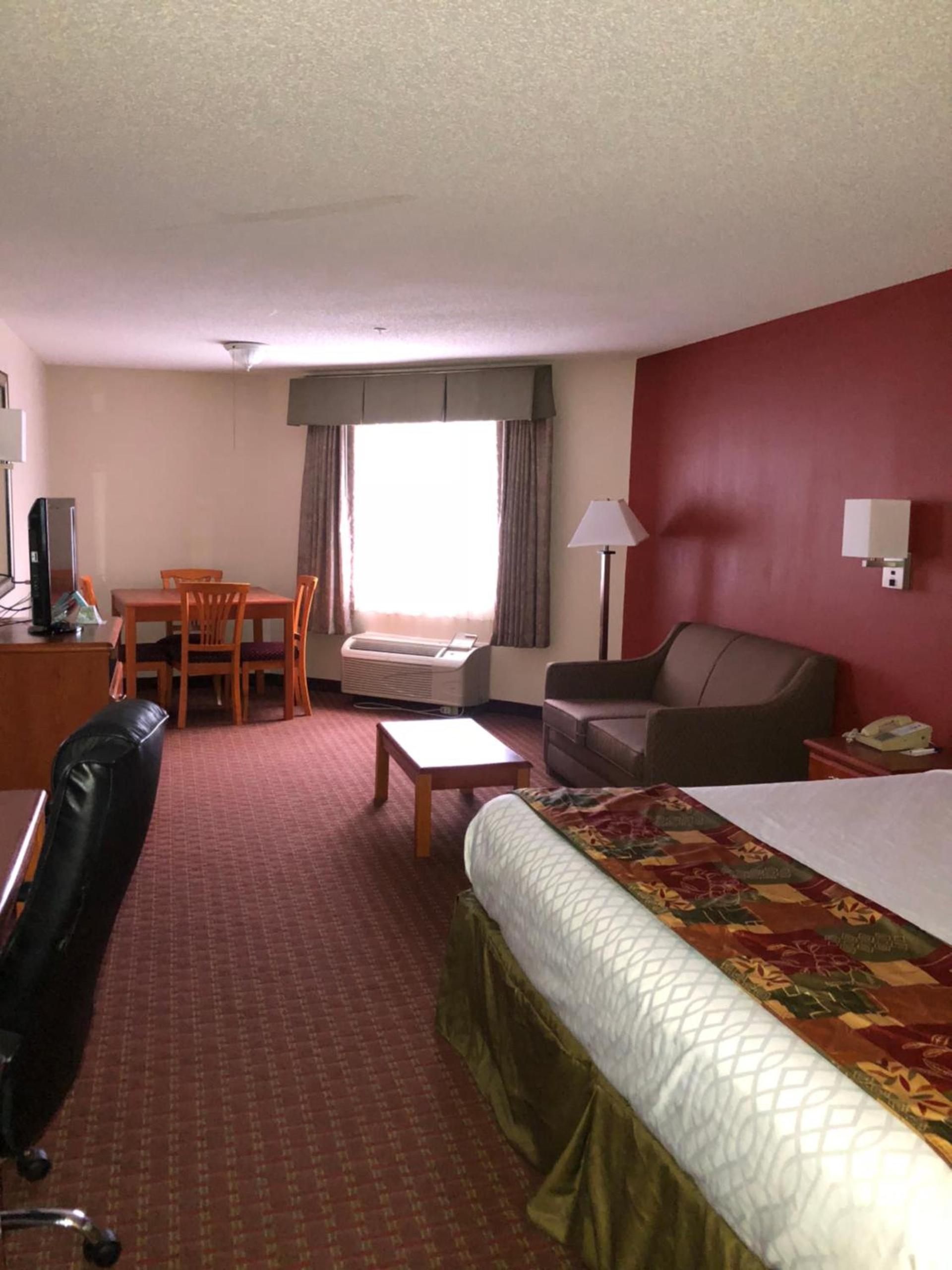 Millennium Inn photo 24
