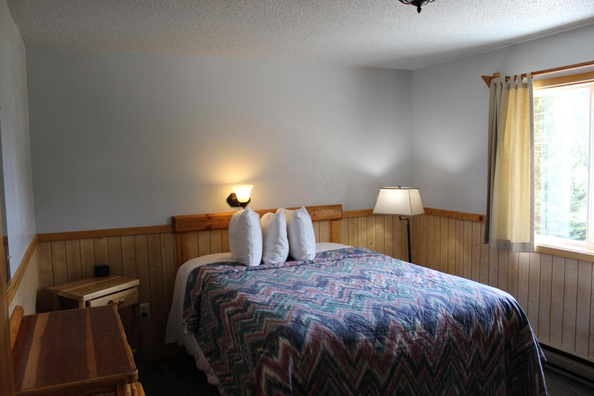 Alpine Motel of Cooke City photo 24