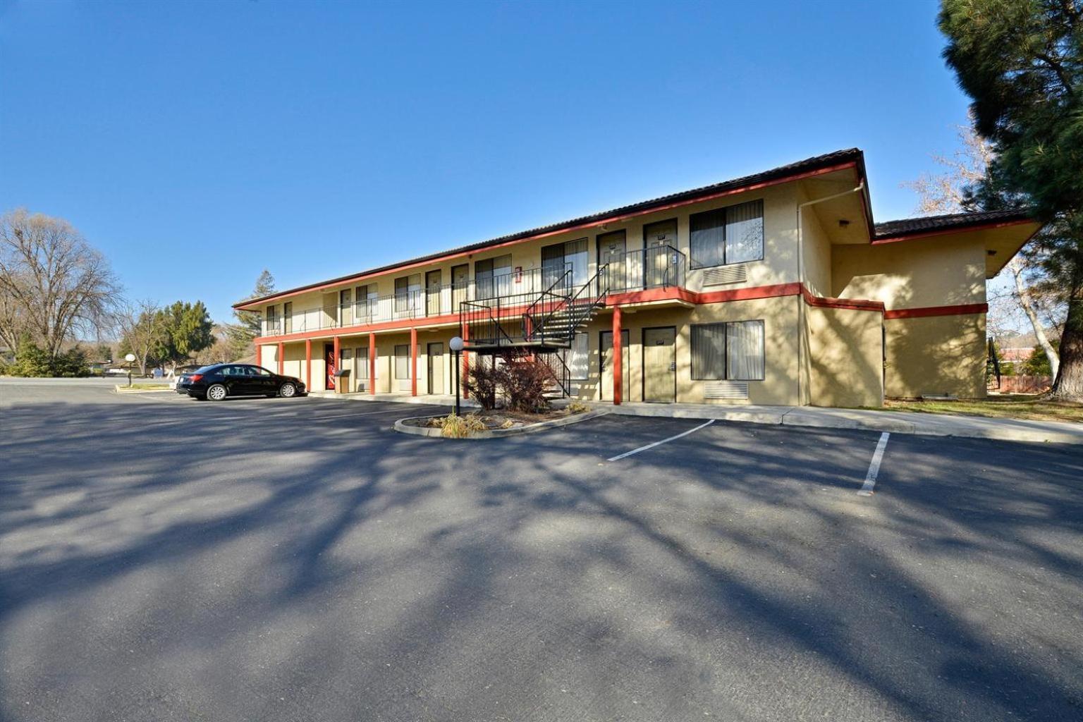 Atascadero Inn photo 13