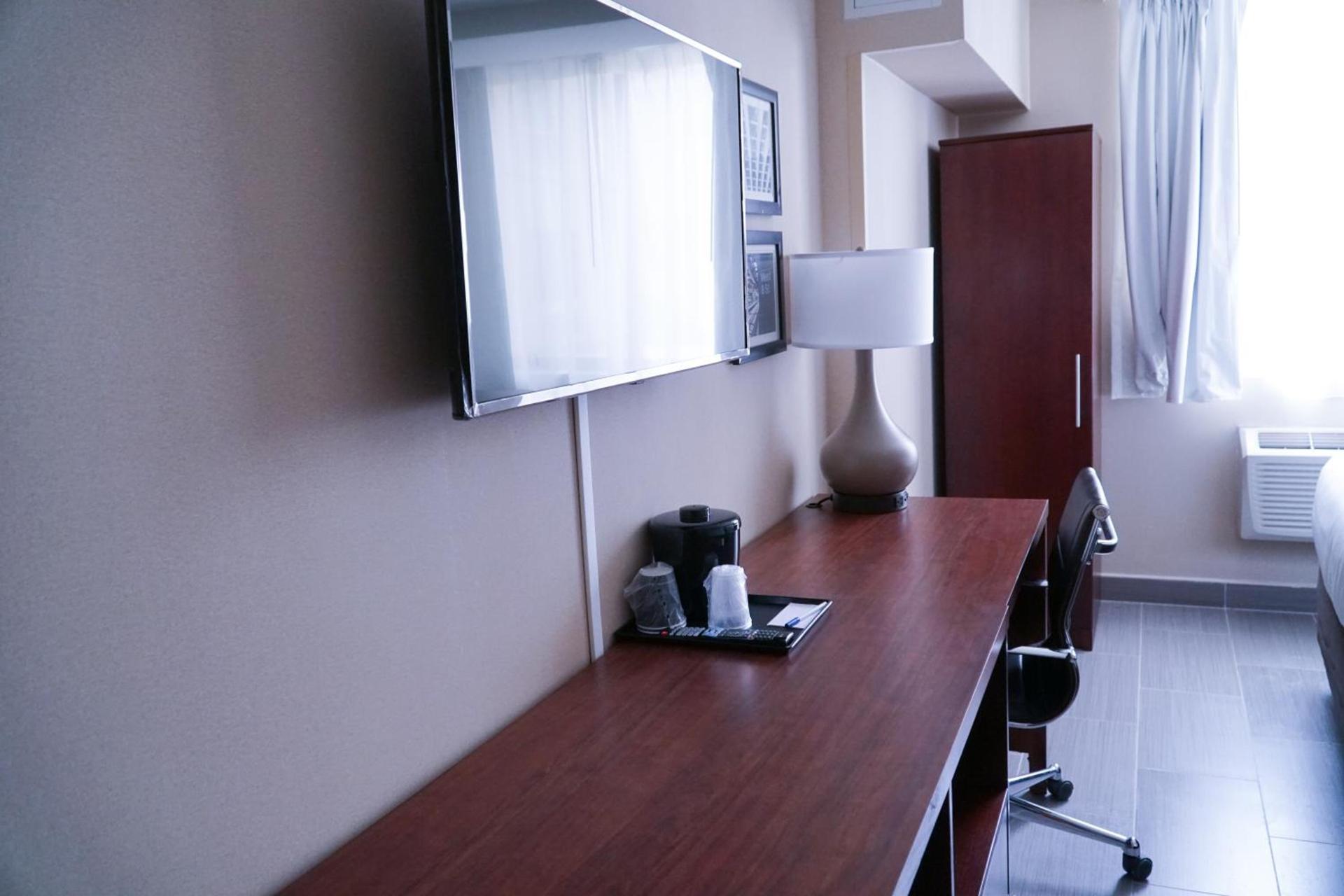 Hotel Mint JFK Airport photo 14