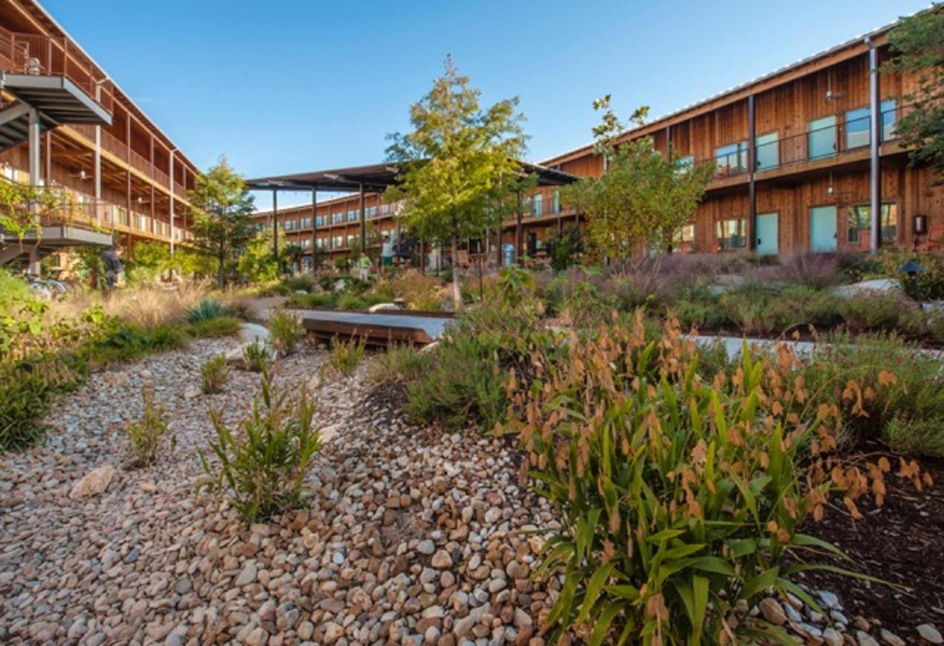 Lone Star Court, by Valencia Hotel Collection photo 6