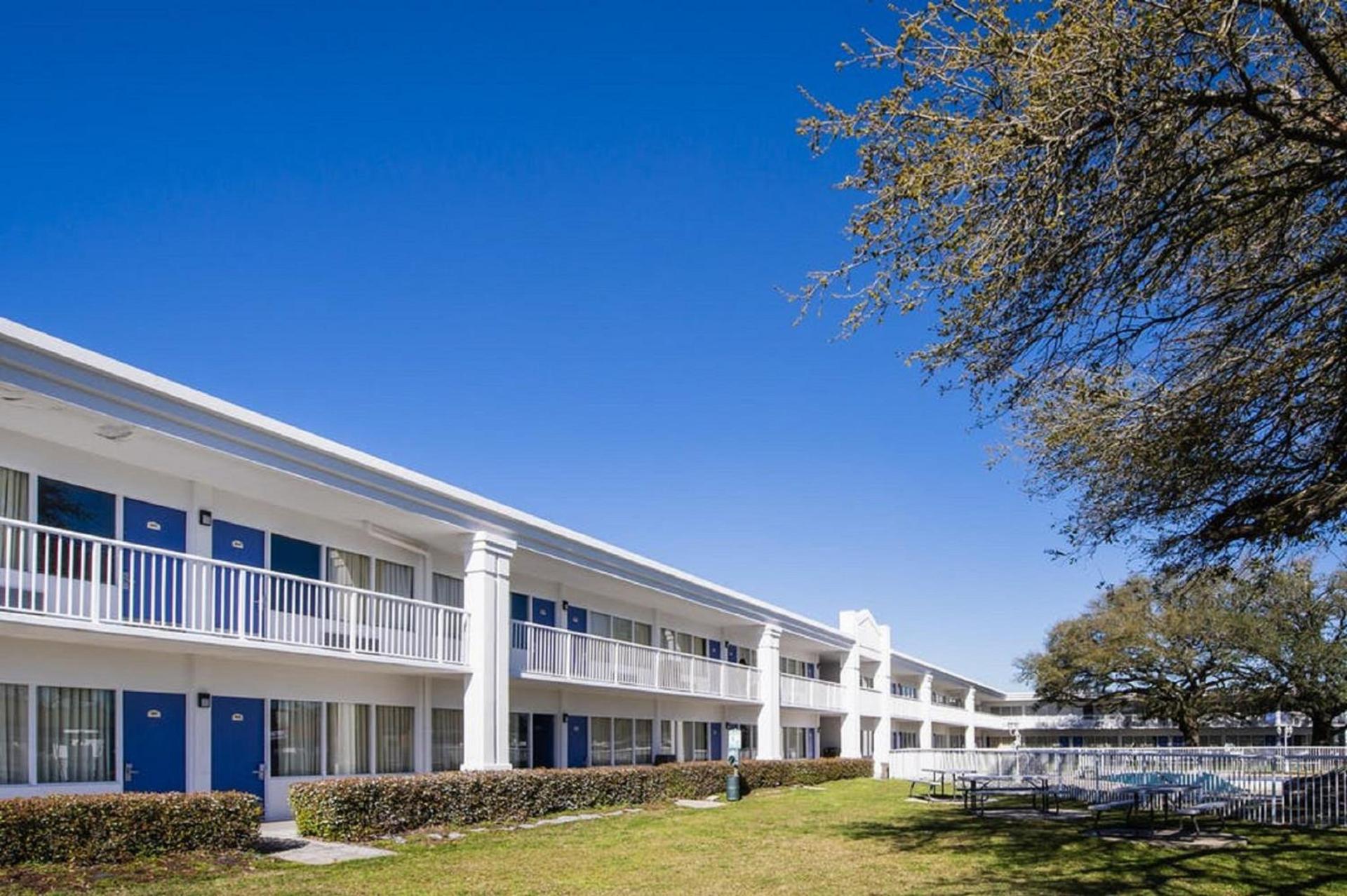 Motel 6-Jacksonville, NC photo 32