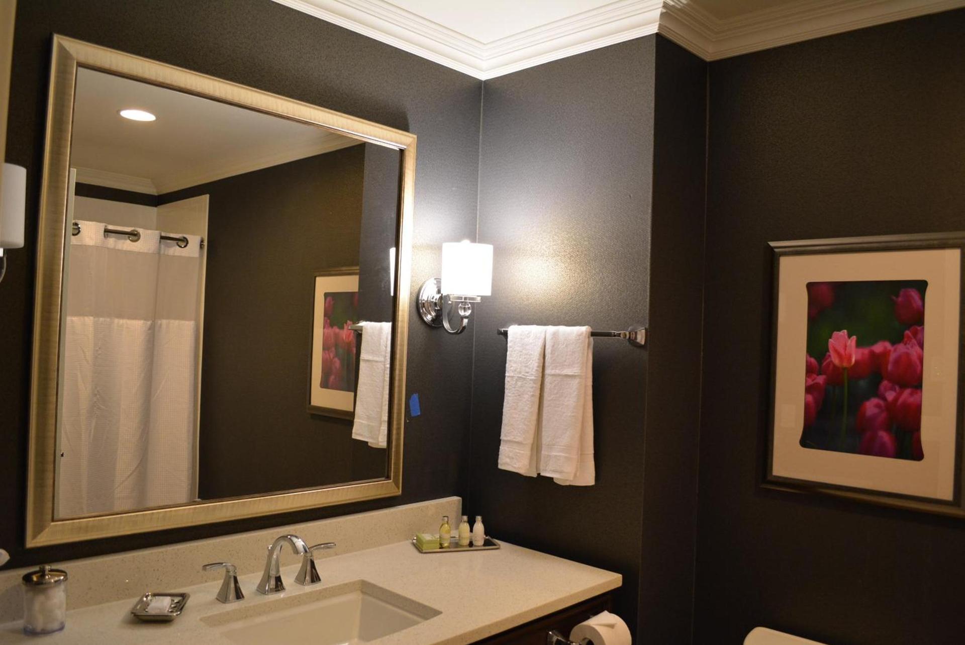 Majestic Inn and Spa photo 32