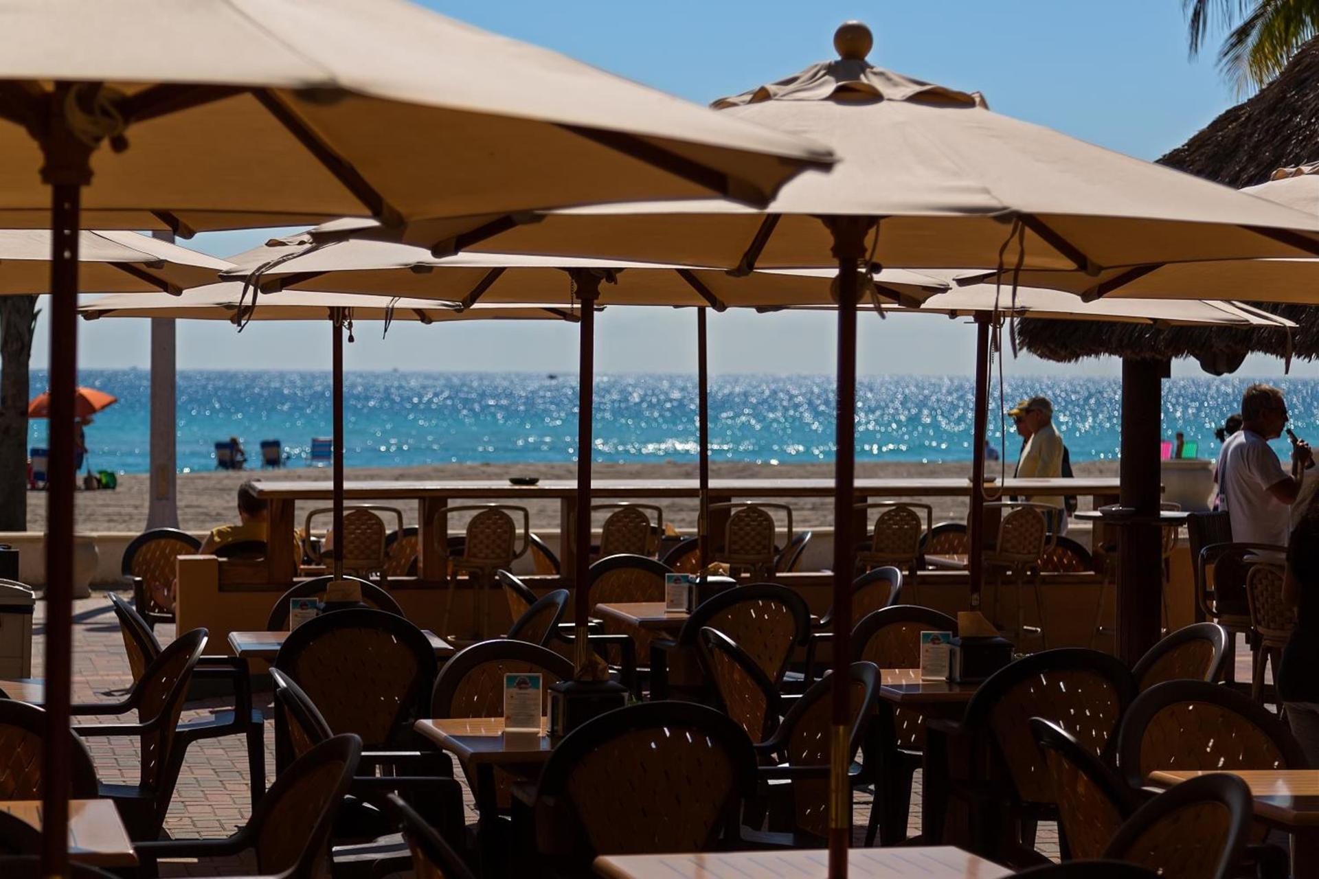 Riptide Oceanfront Hotel photo 64