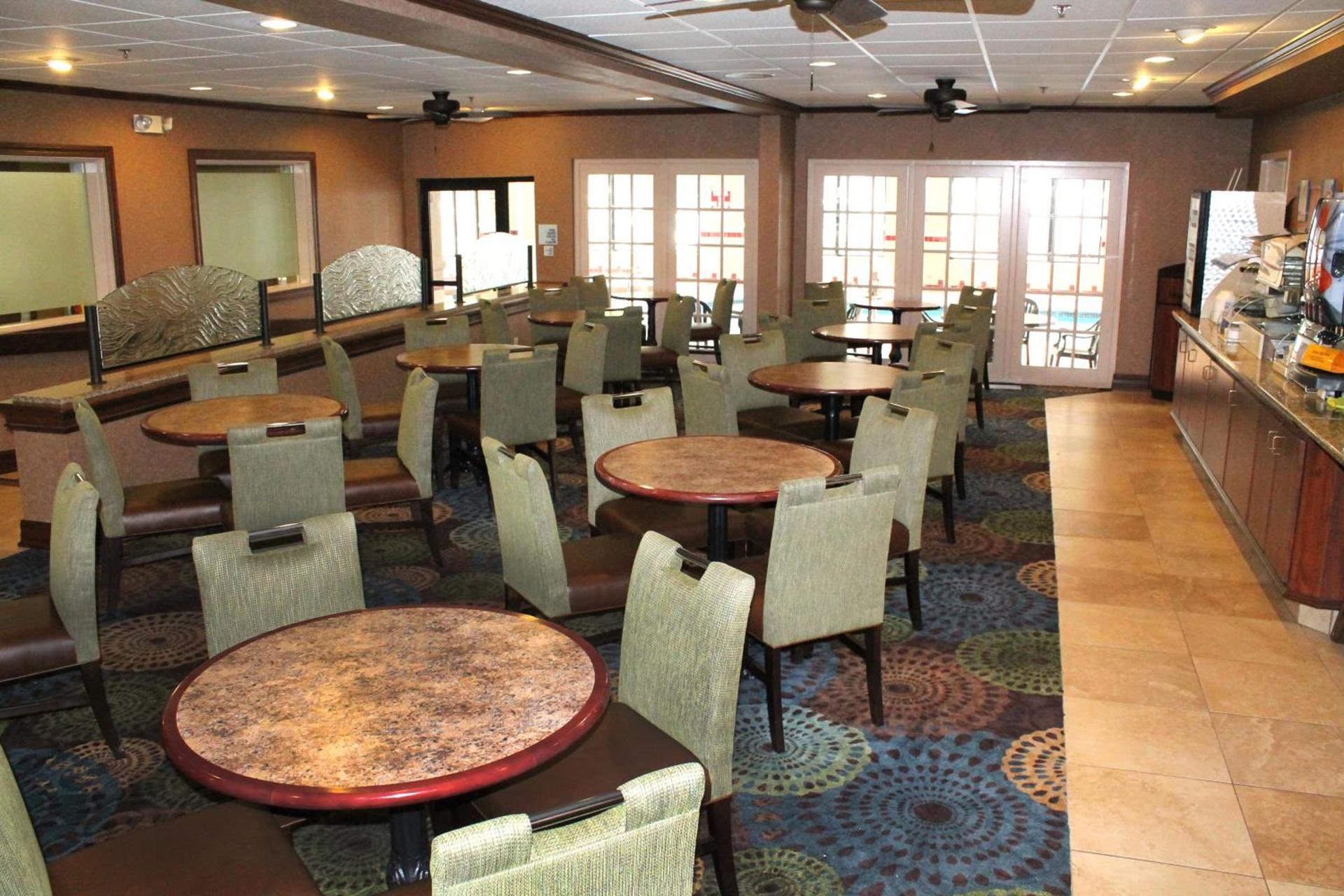 Spark by Hilton Paducah photo 12