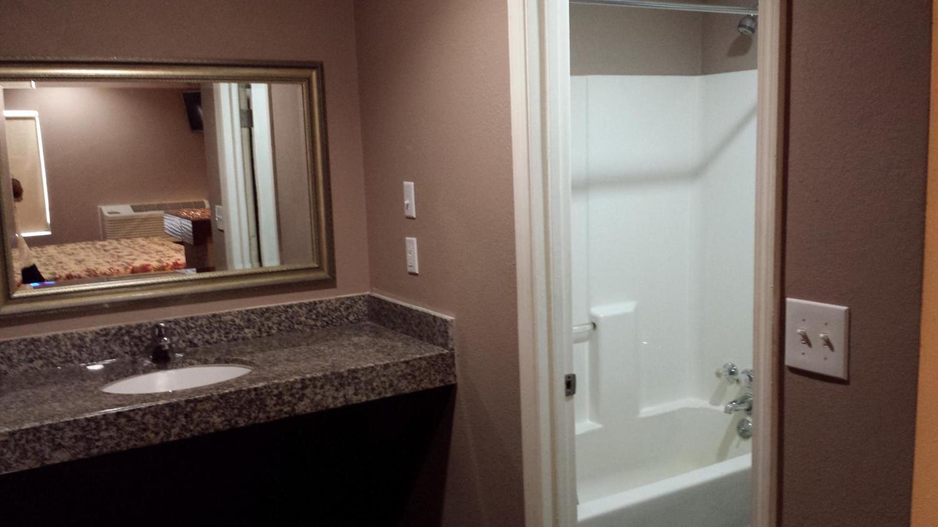 Royal Relax Inn photo 5