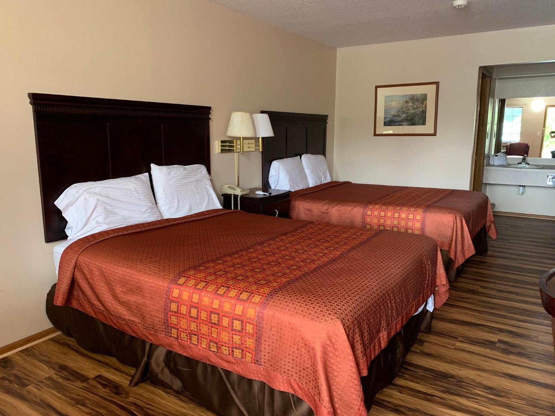 Riverwood Inn photo 7