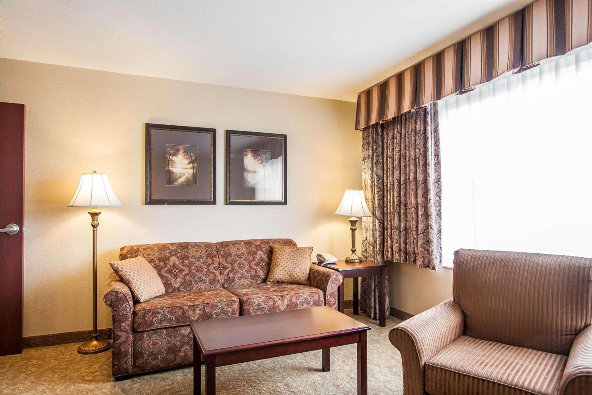 Comfort Inn & Suites McMinnville Wine Country photo 30