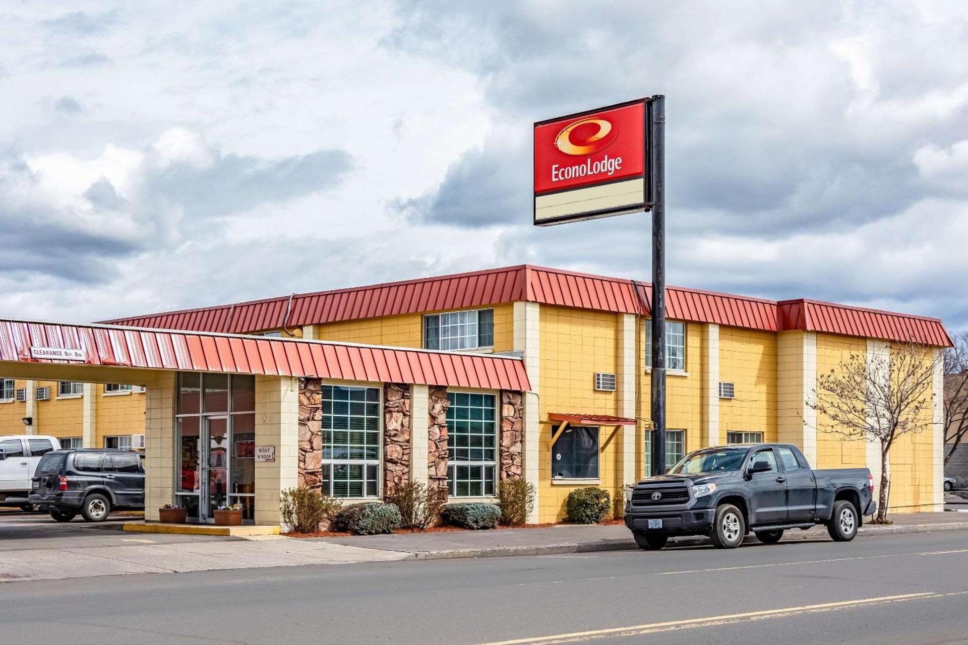 Econo Lodge photo 2