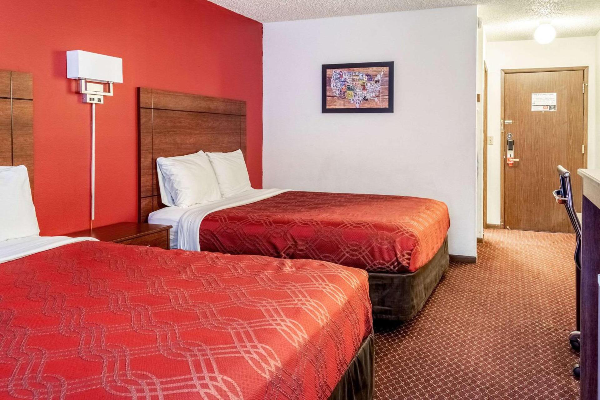 Econo Lodge photo 4