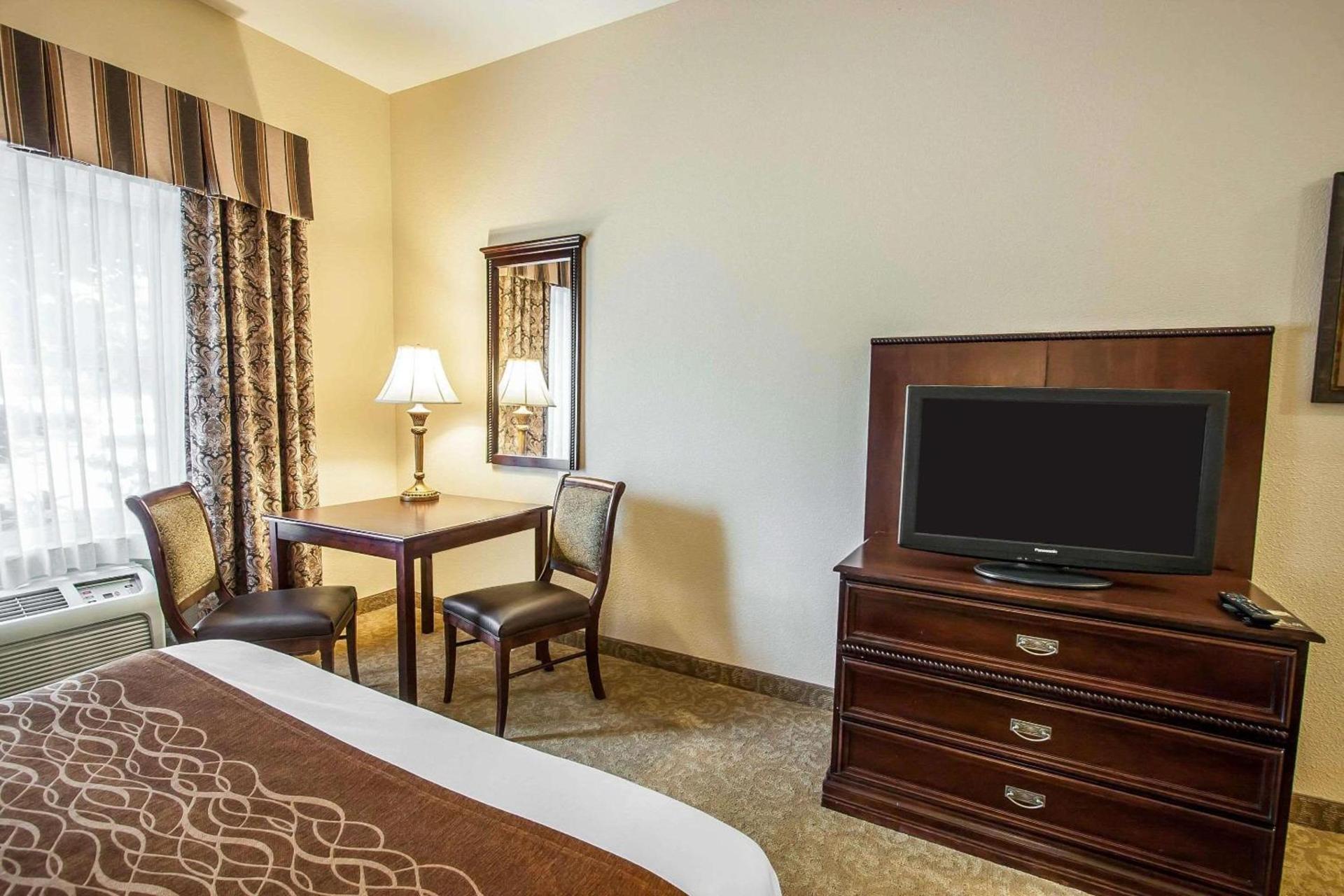 Comfort Inn & Suites McMinnville Wine Country photo 19