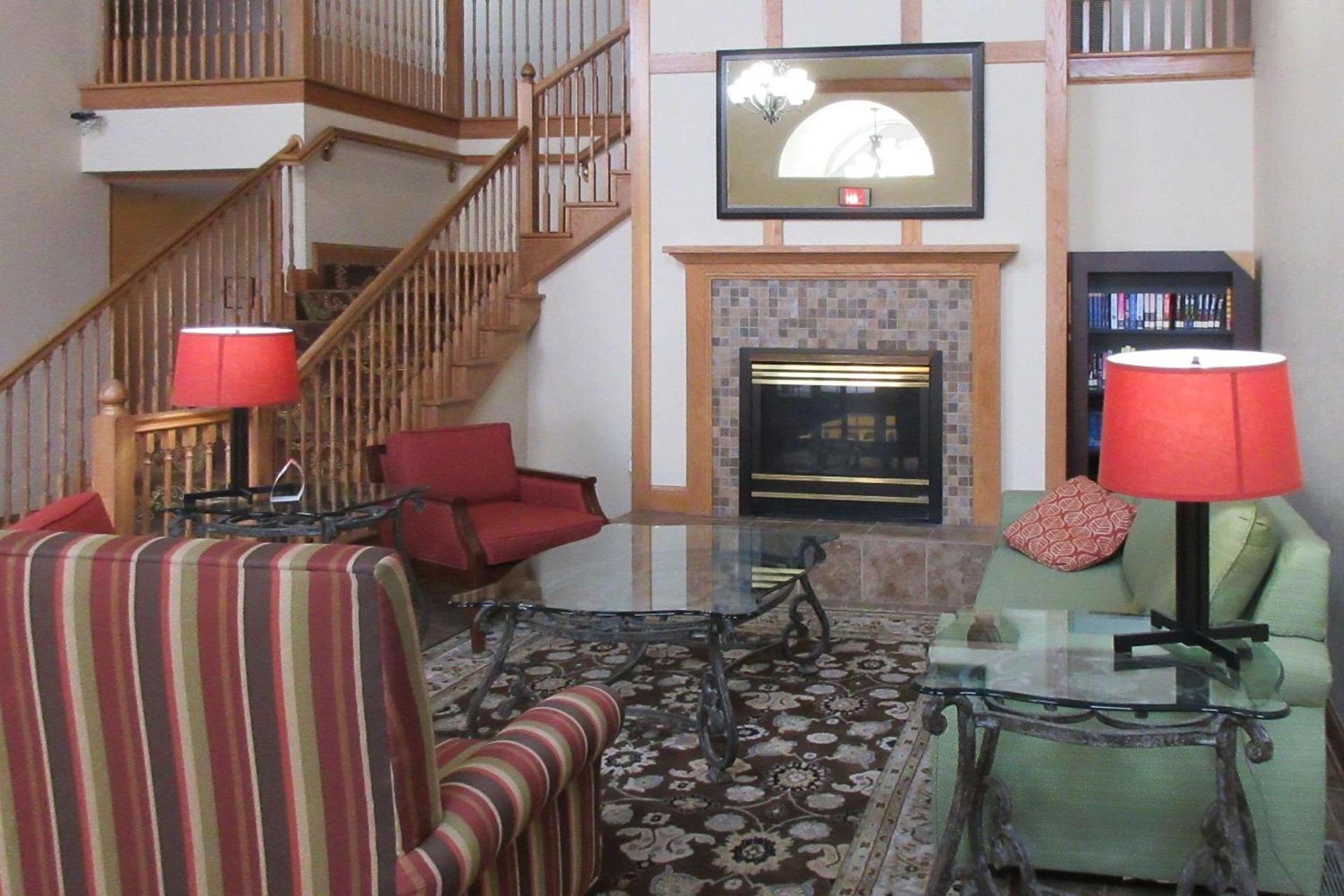 Quality Inn & Suites Alexandria photo 6