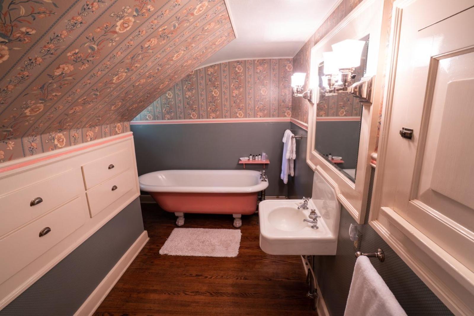 McCloud Hotel photo 15
