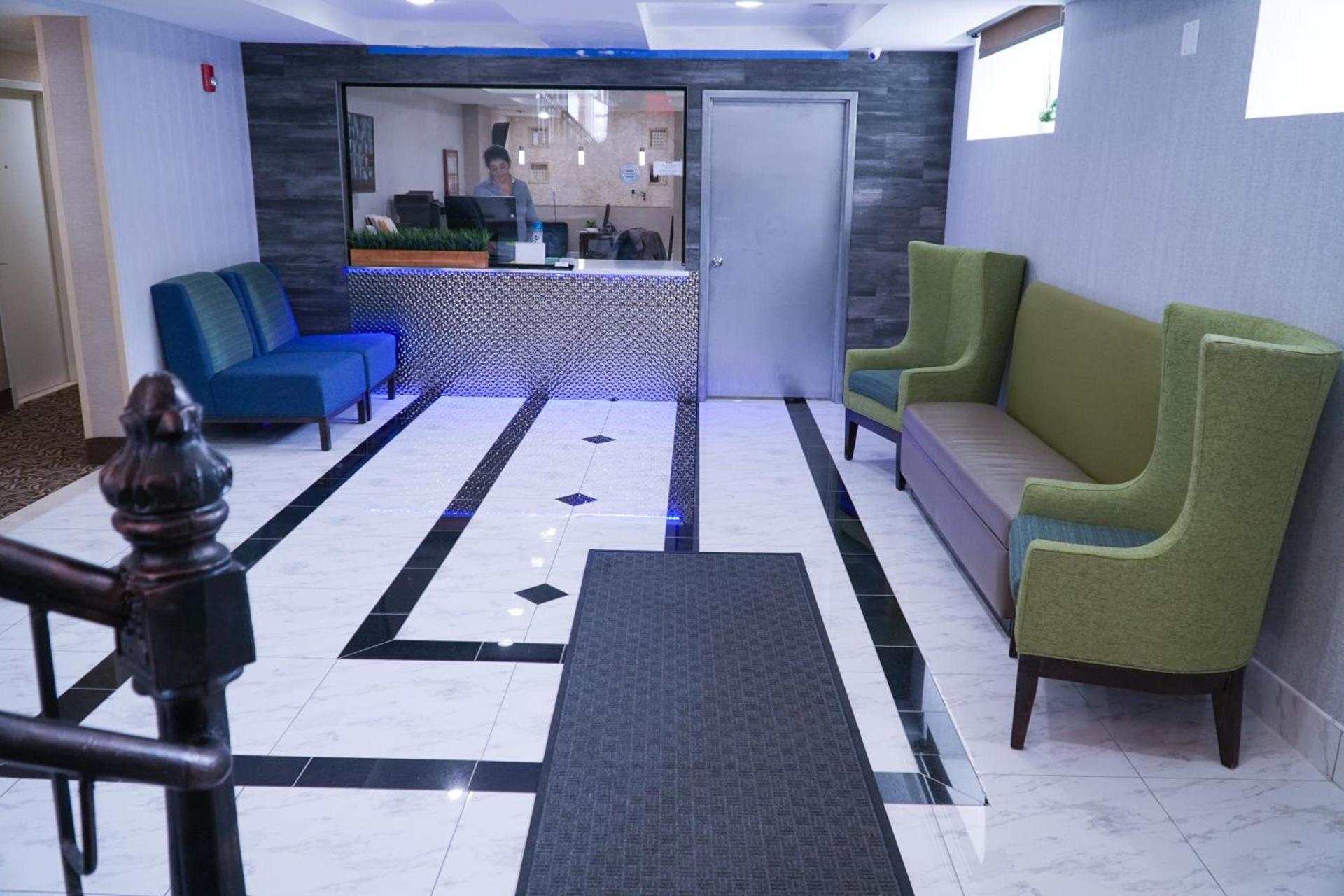 Hotel Mint JFK Airport photo 10