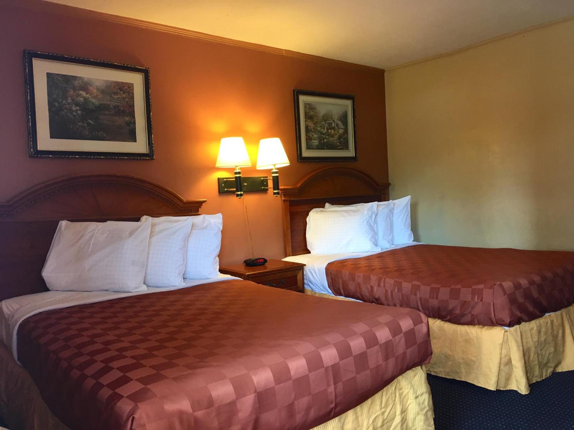 Red Carpet Inn - Stamford photo 6