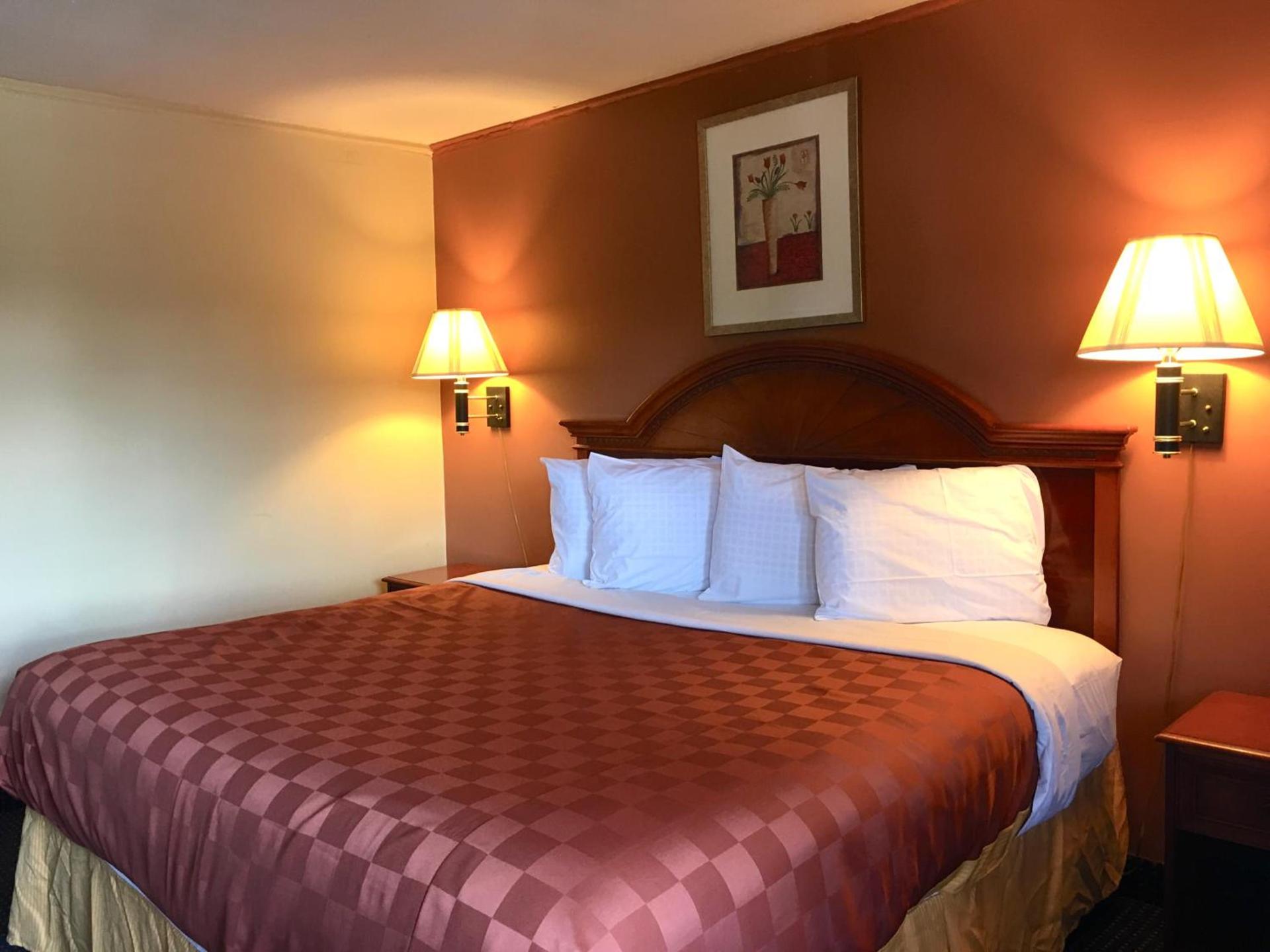 Red Carpet Inn - Stamford photo 5