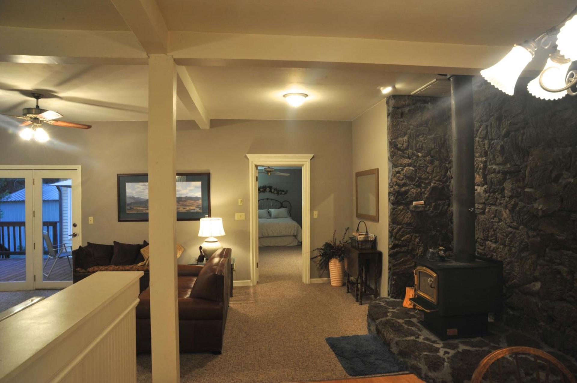 McCloud Hotel photo 5