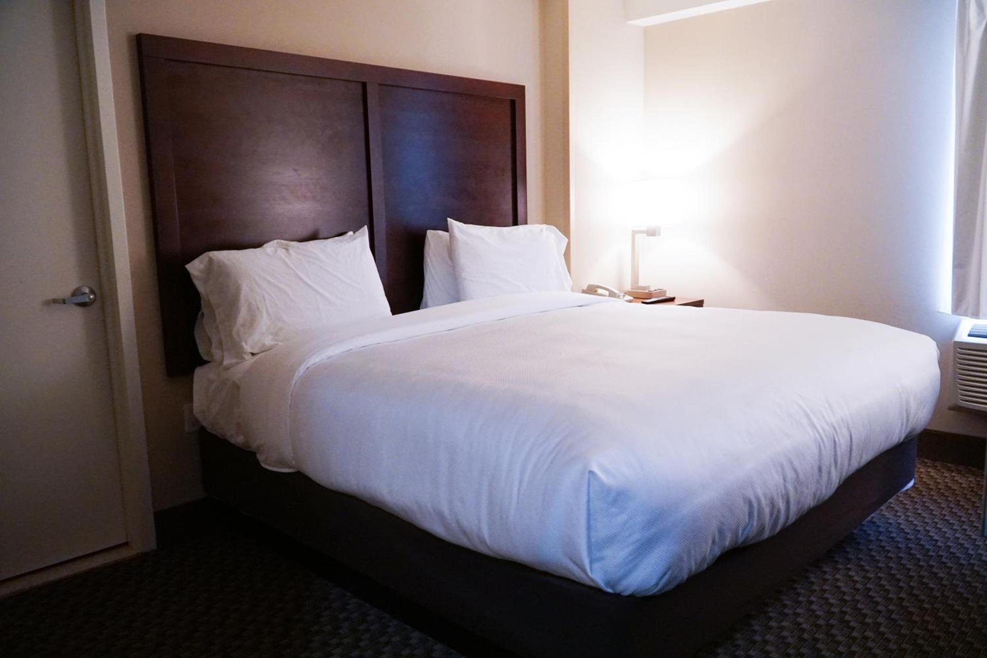 Hotel Mint JFK Airport photo 27