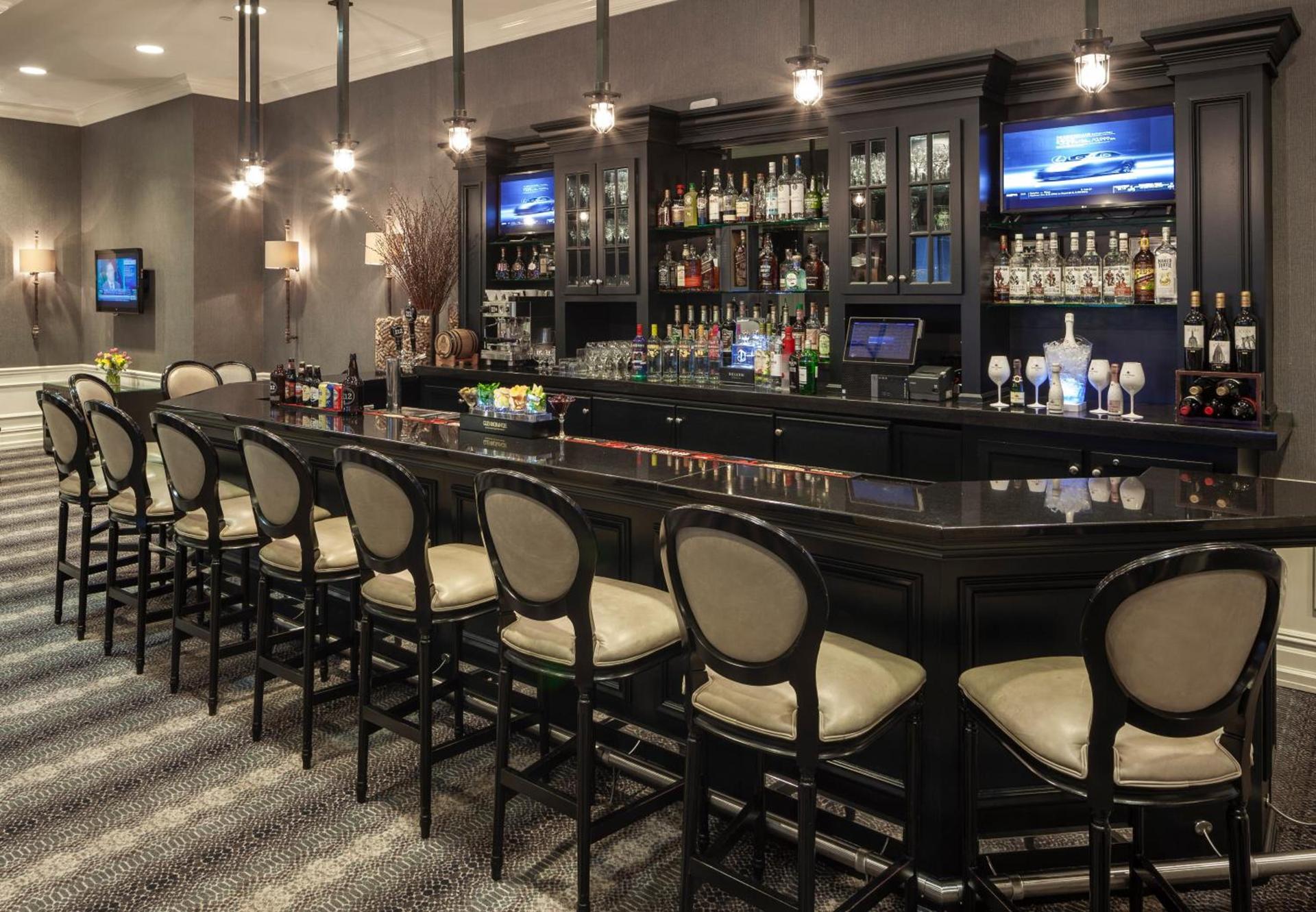 The Manhattan Club photo 31