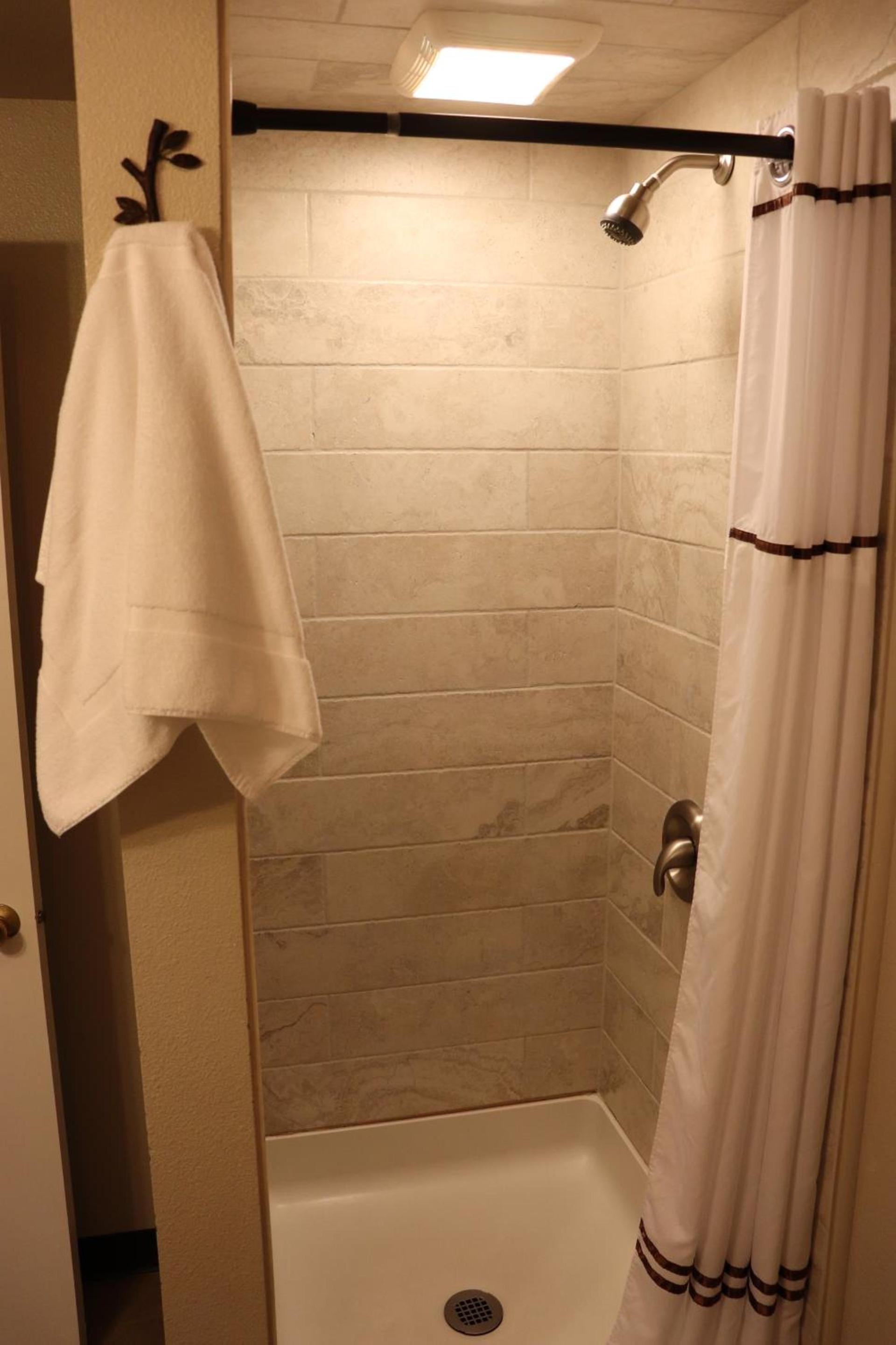Lone Fir Resort photo 97