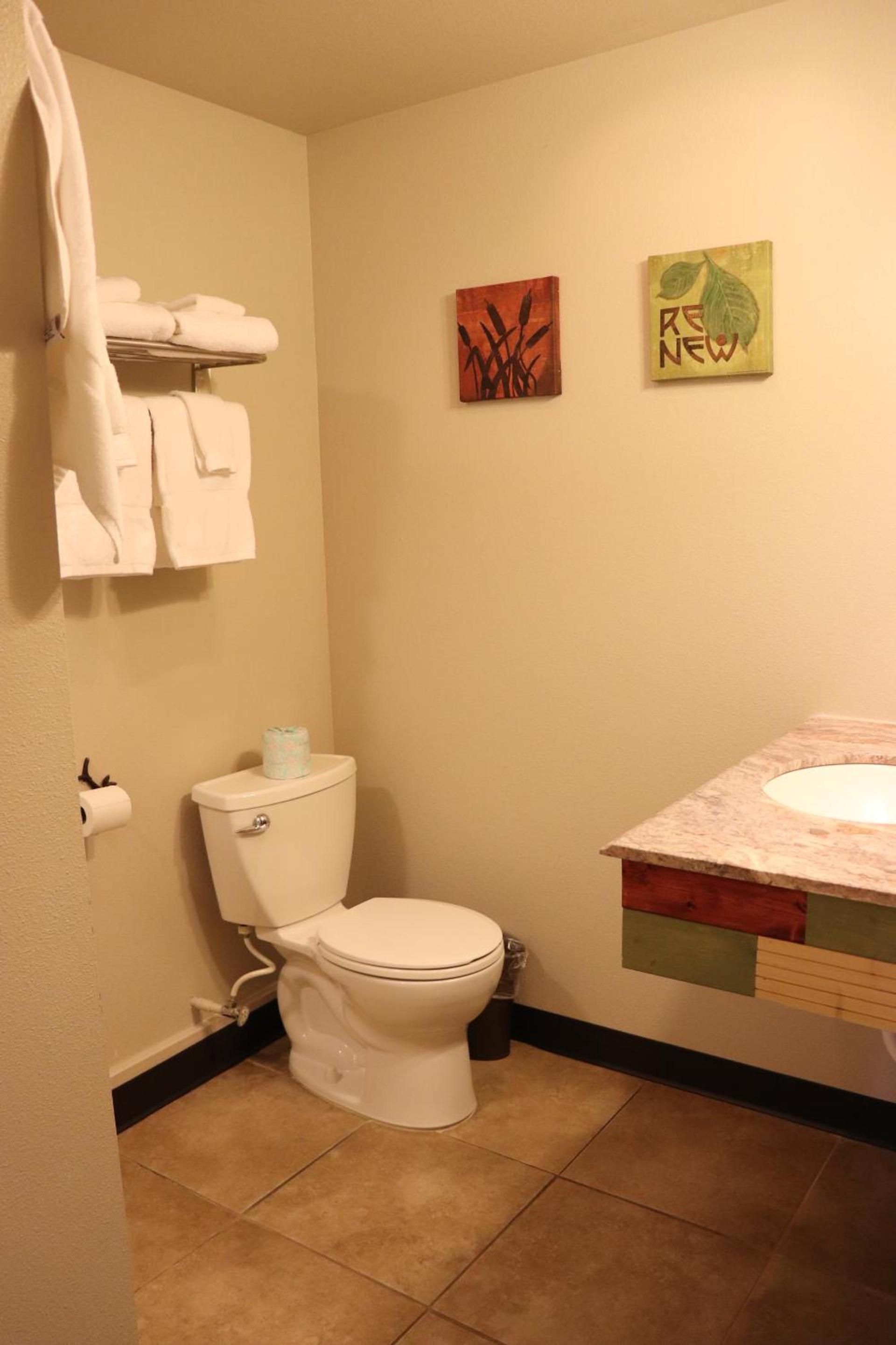 Lone Fir Resort photo 98
