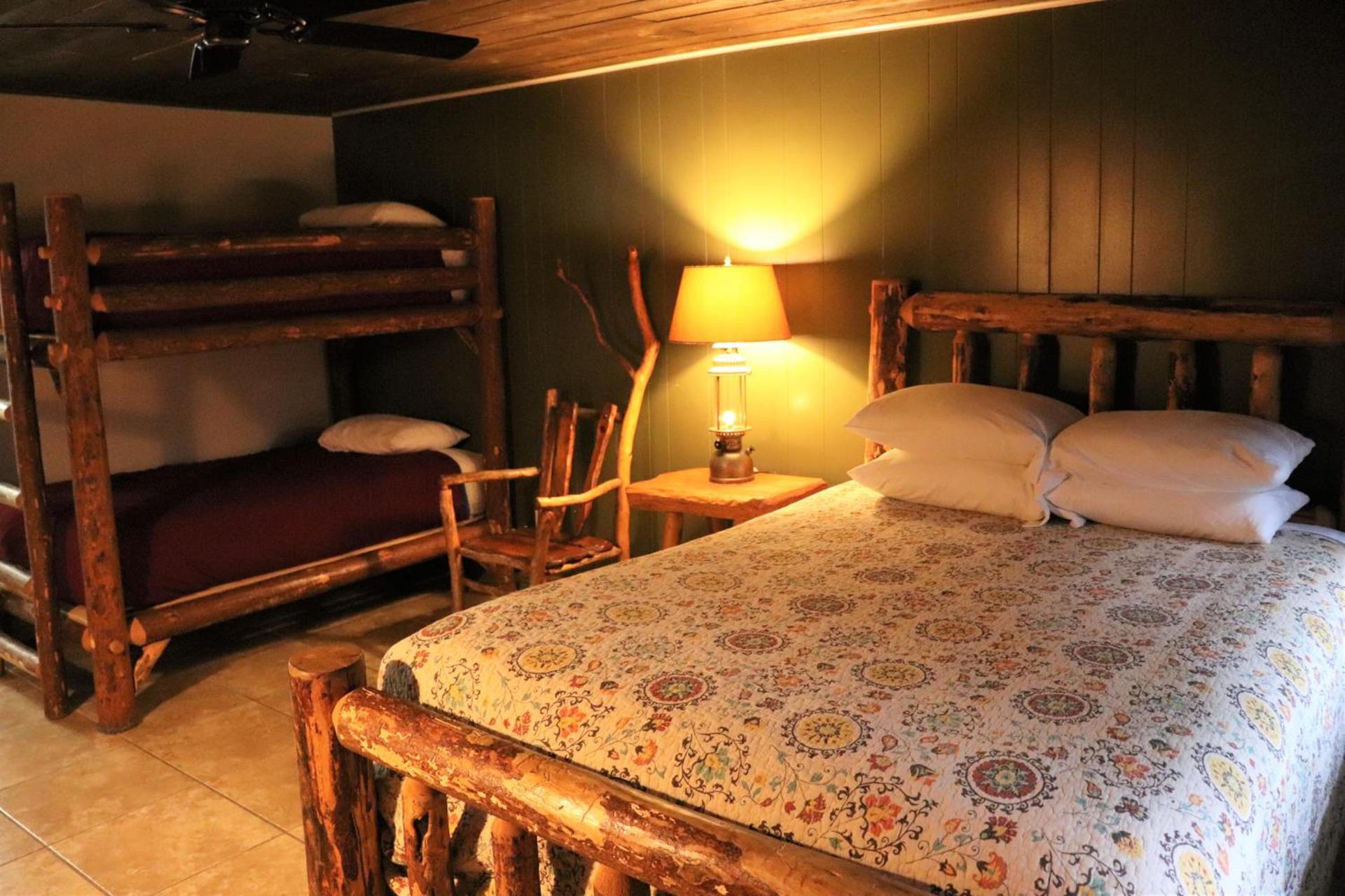 Lone Fir Resort photo 93