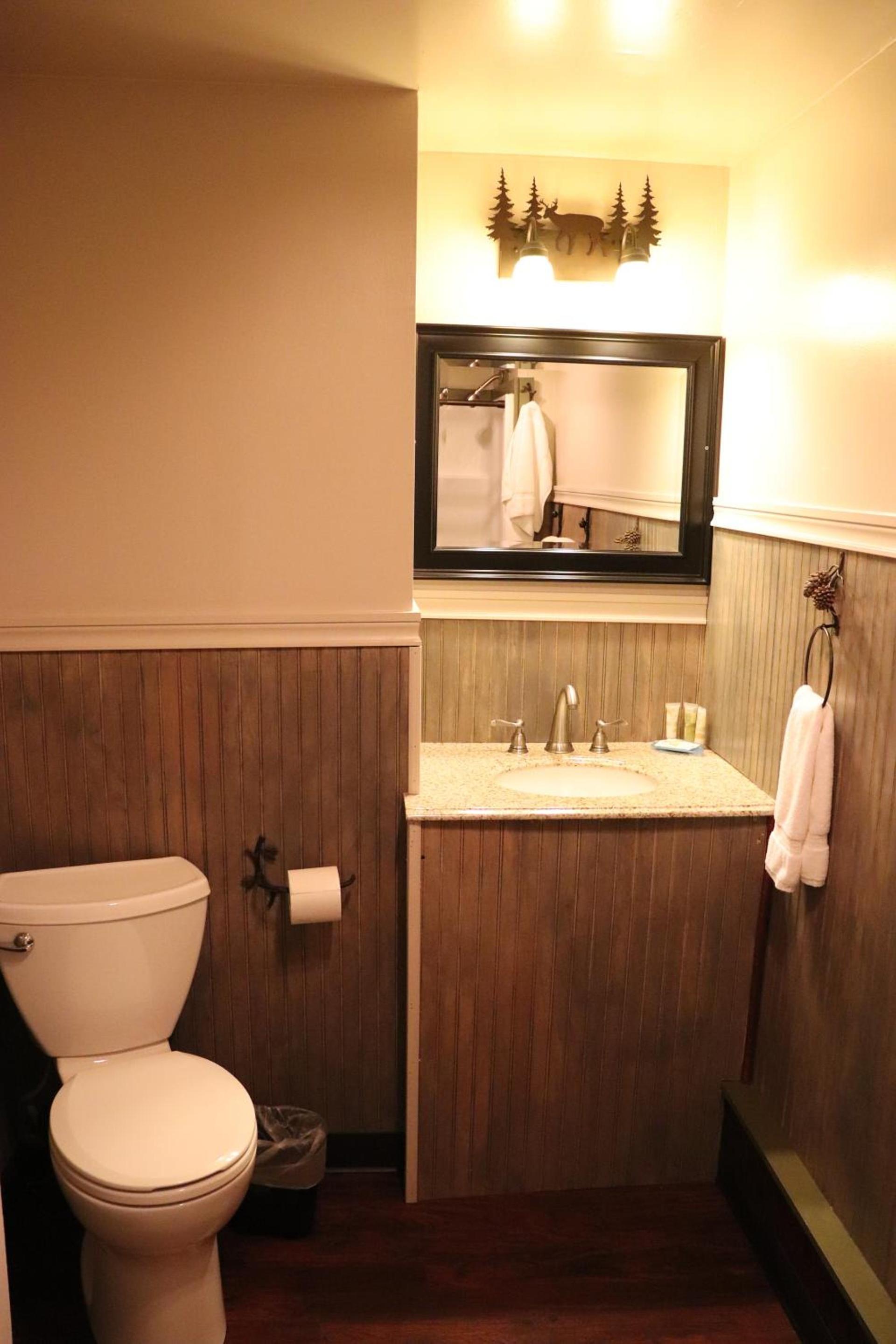 Lone Fir Resort photo 86