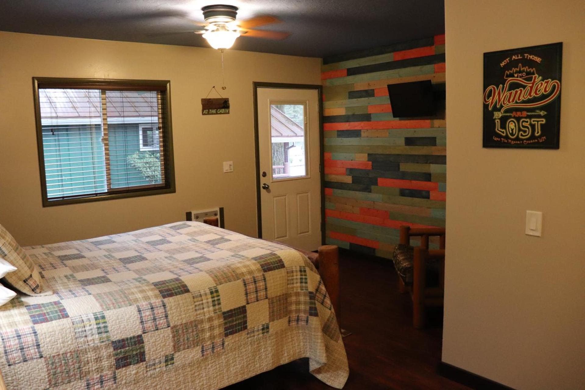Lone Fir Resort photo 80