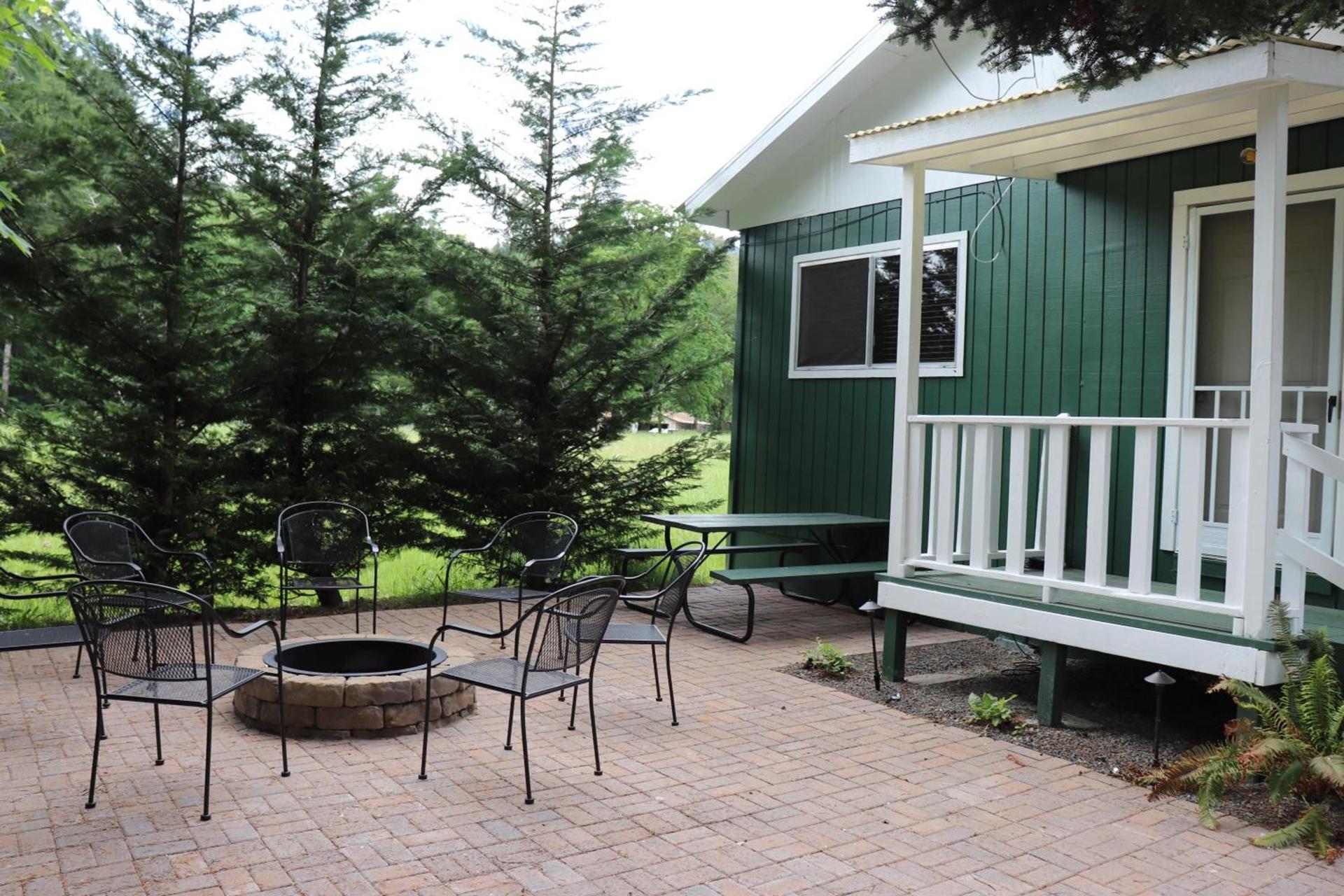 Lone Fir Resort photo 78
