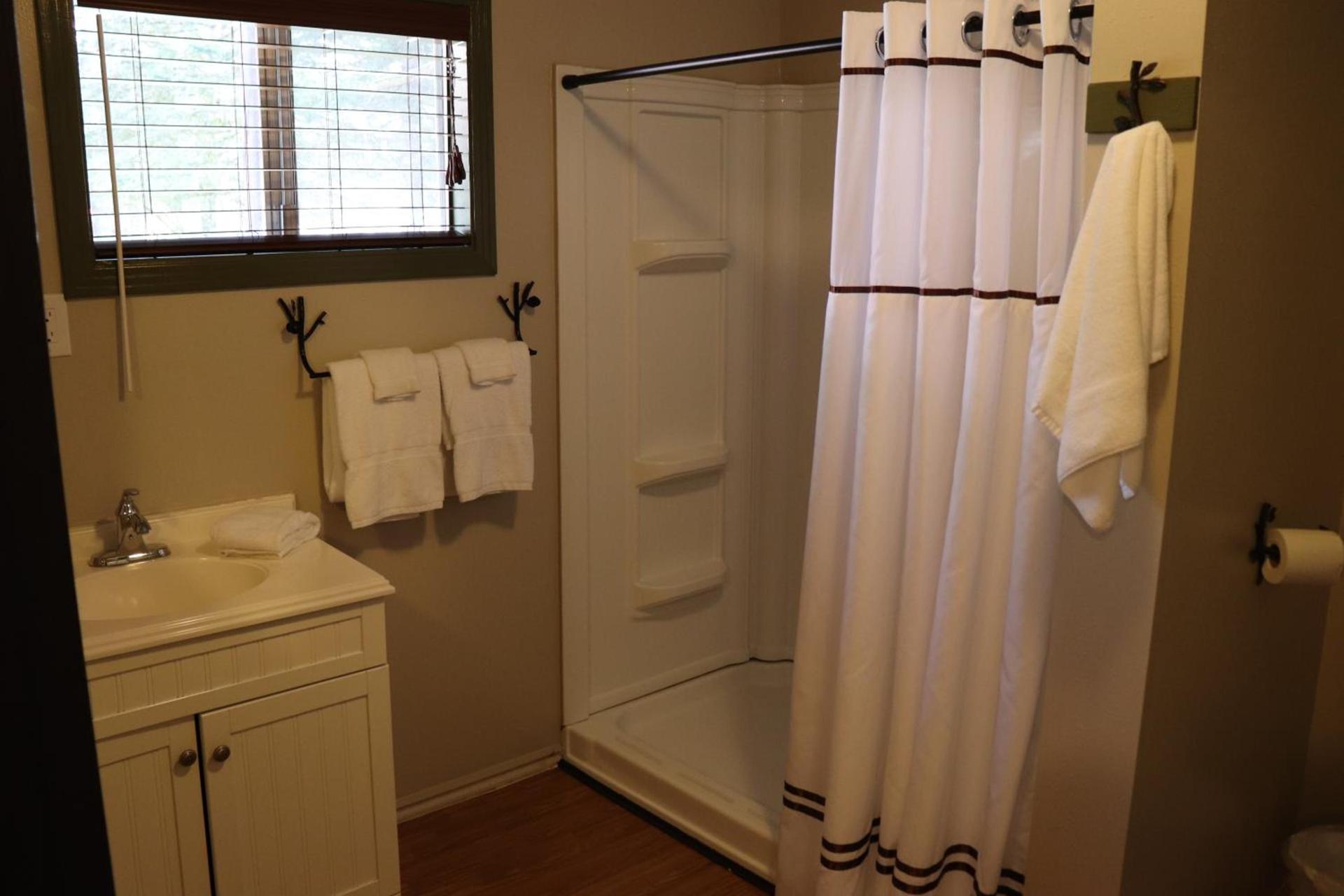 Lone Fir Resort photo 75