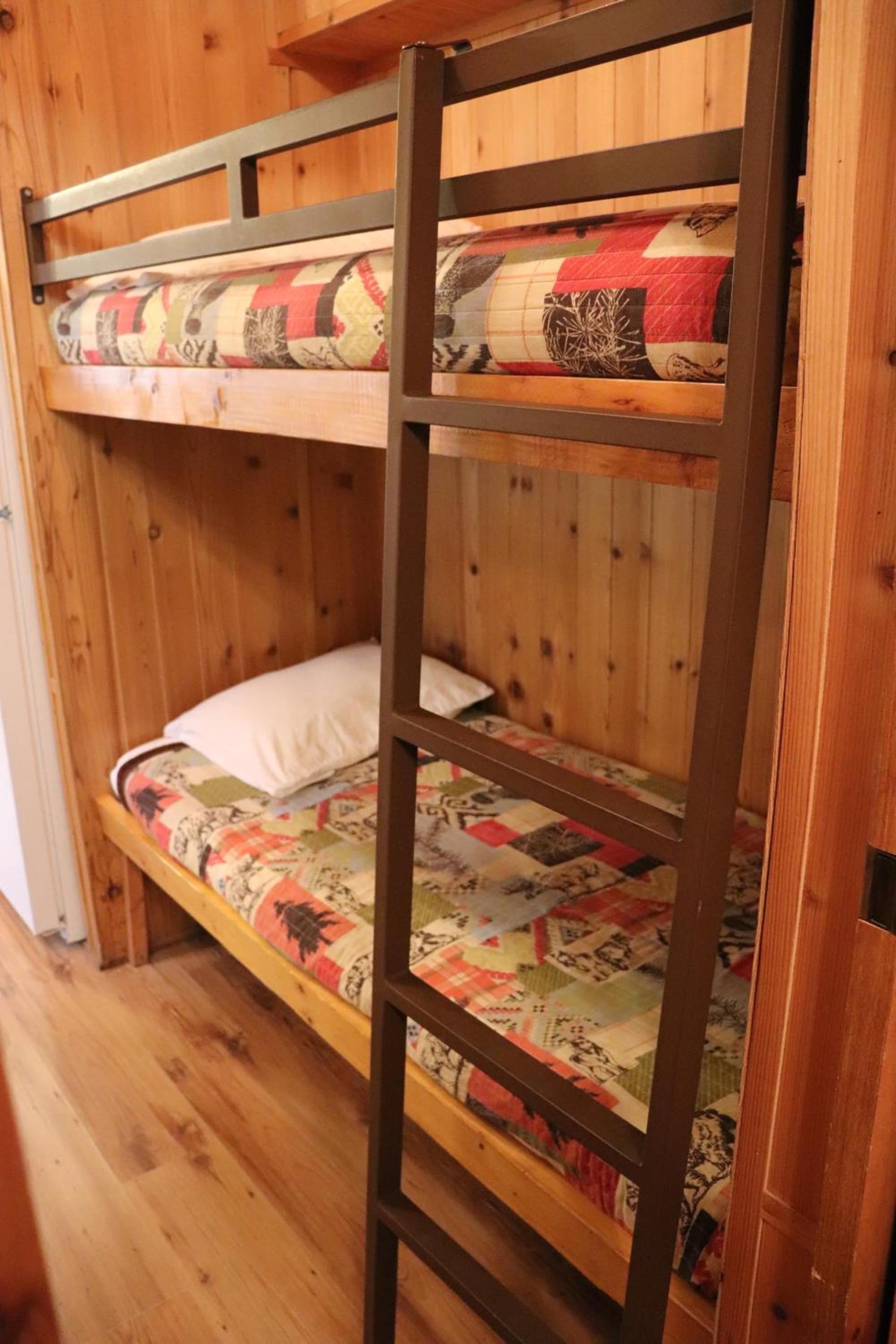 Lone Fir Resort photo 42