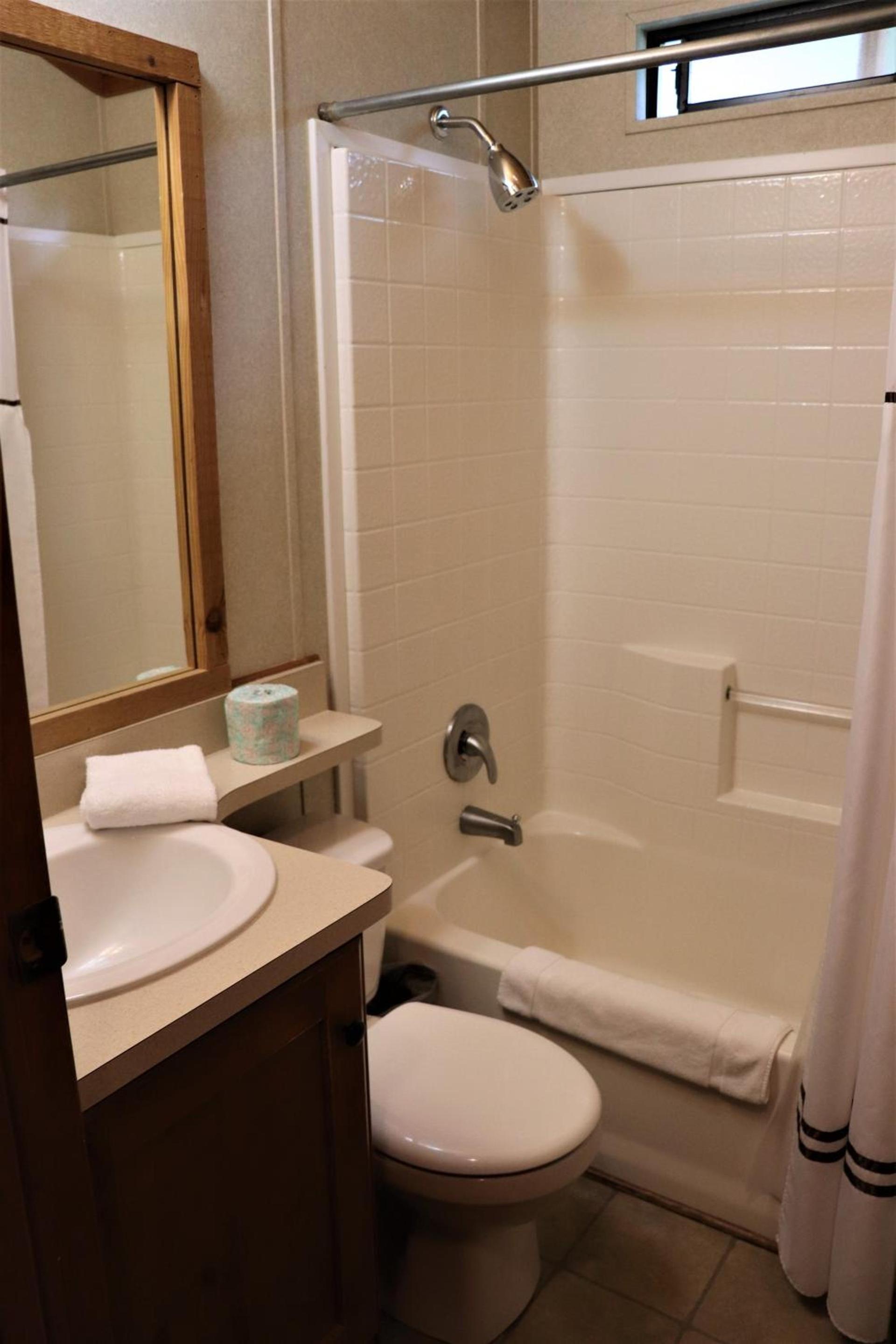 Lone Fir Resort photo 43