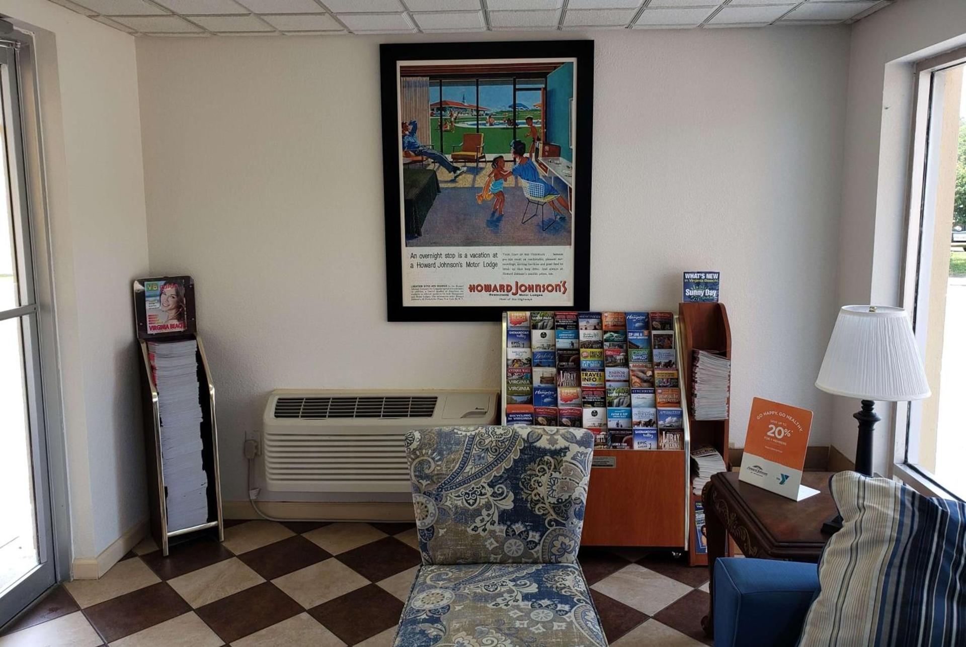 Howard Johnson by Wyndham Virginia Beach photo 2