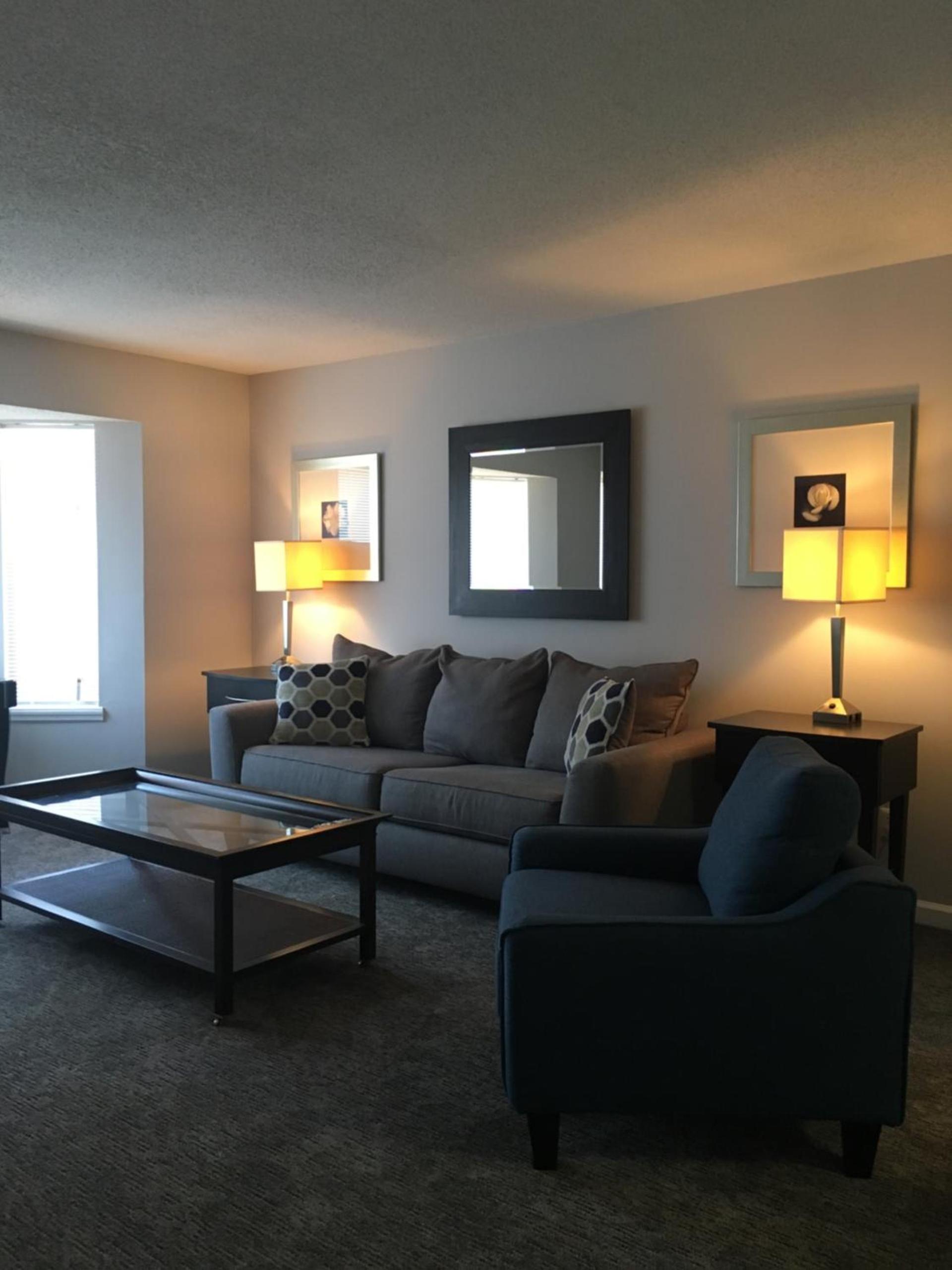 Ambassador Inn photo 3