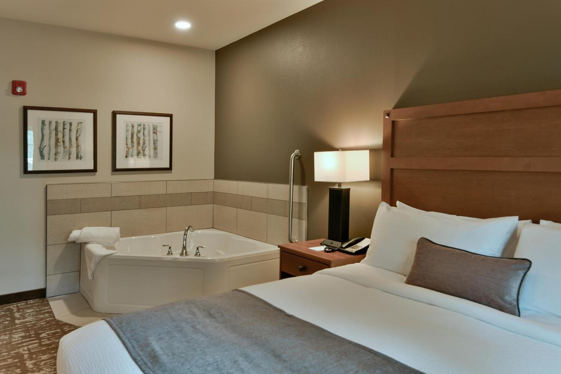 GrandStay Hotel & Suites photo 9