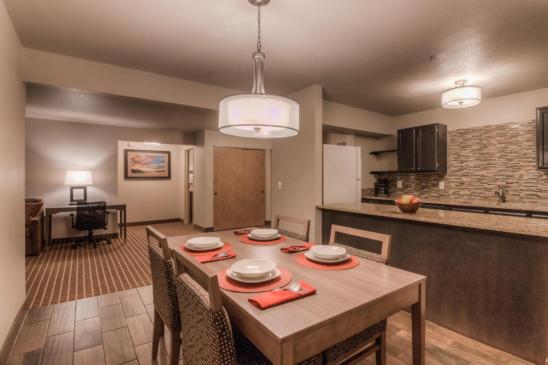 Best Western Plus Yakima Hotel photo 59