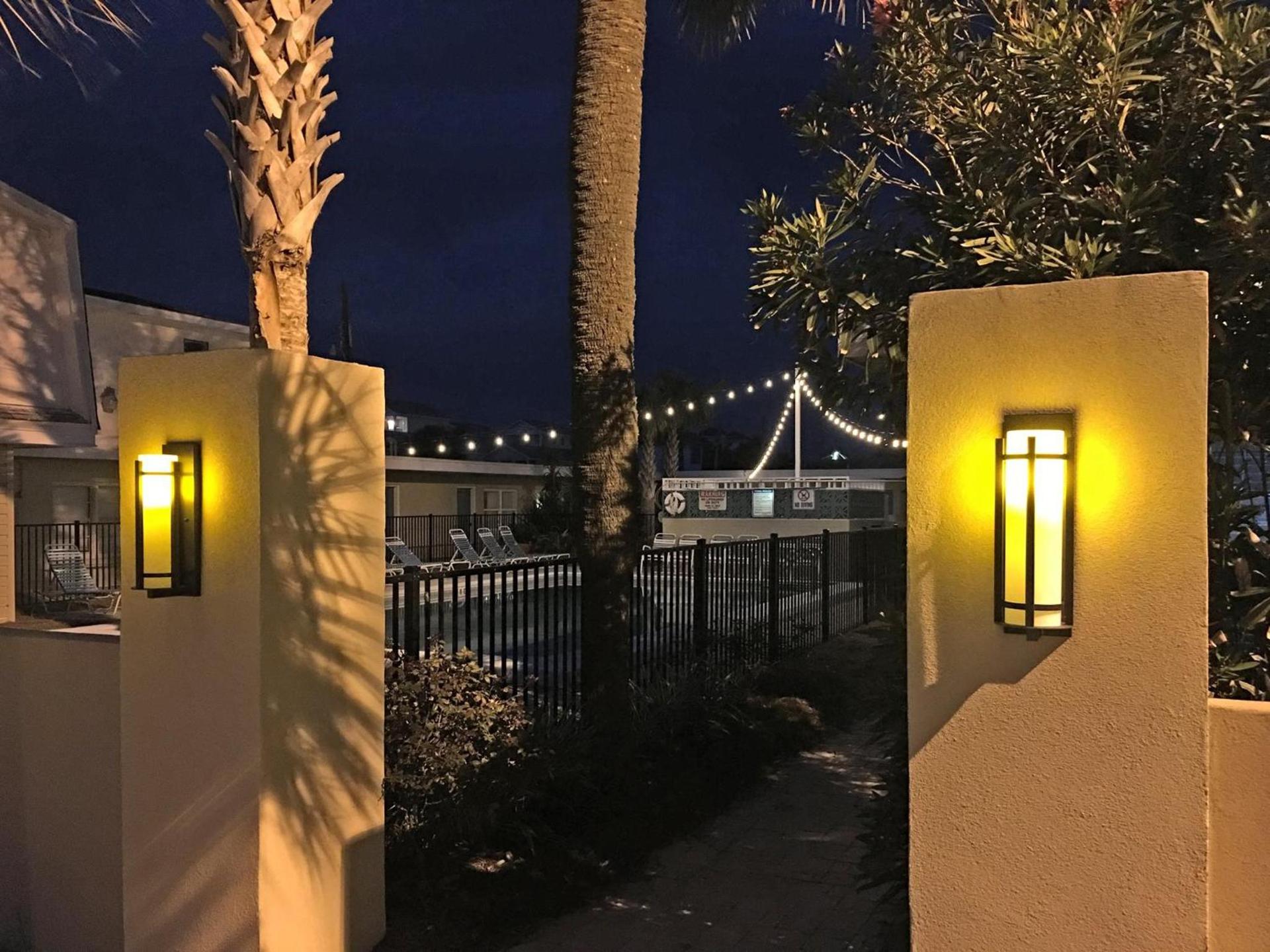 The Catalina photo 19