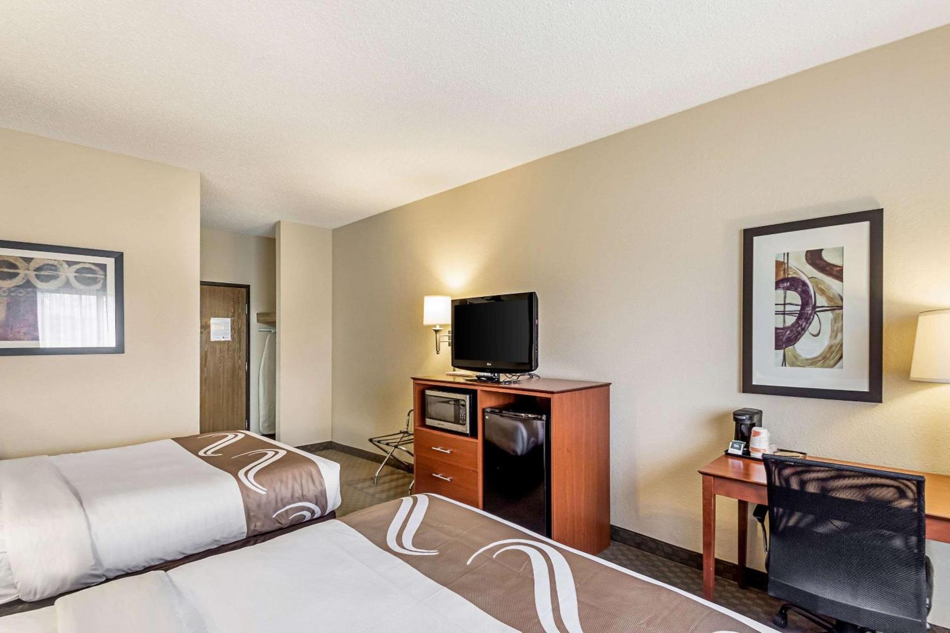 Quality Inn Sheboygan North I-43 photo 3