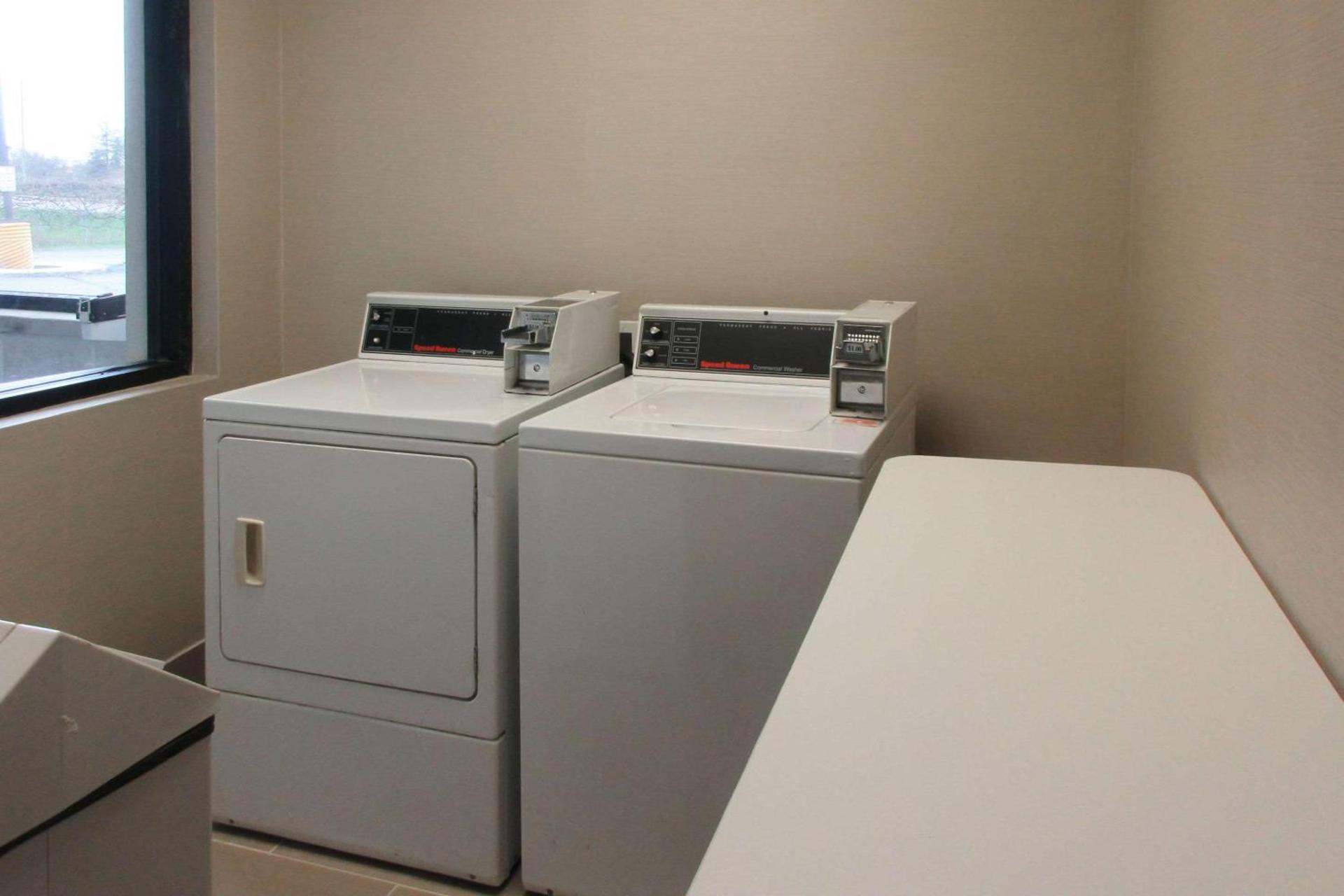 Comfort Inn Port Huron photo 15