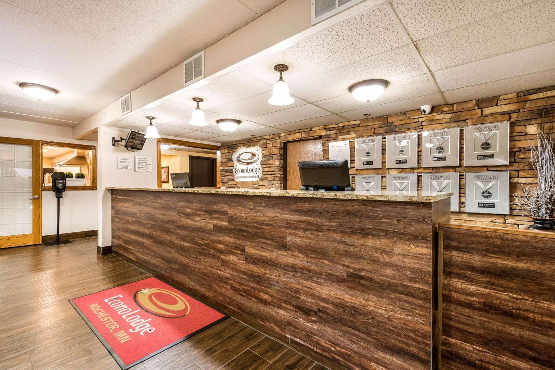 Econo Lodge Mayo Clinic Area photo 4