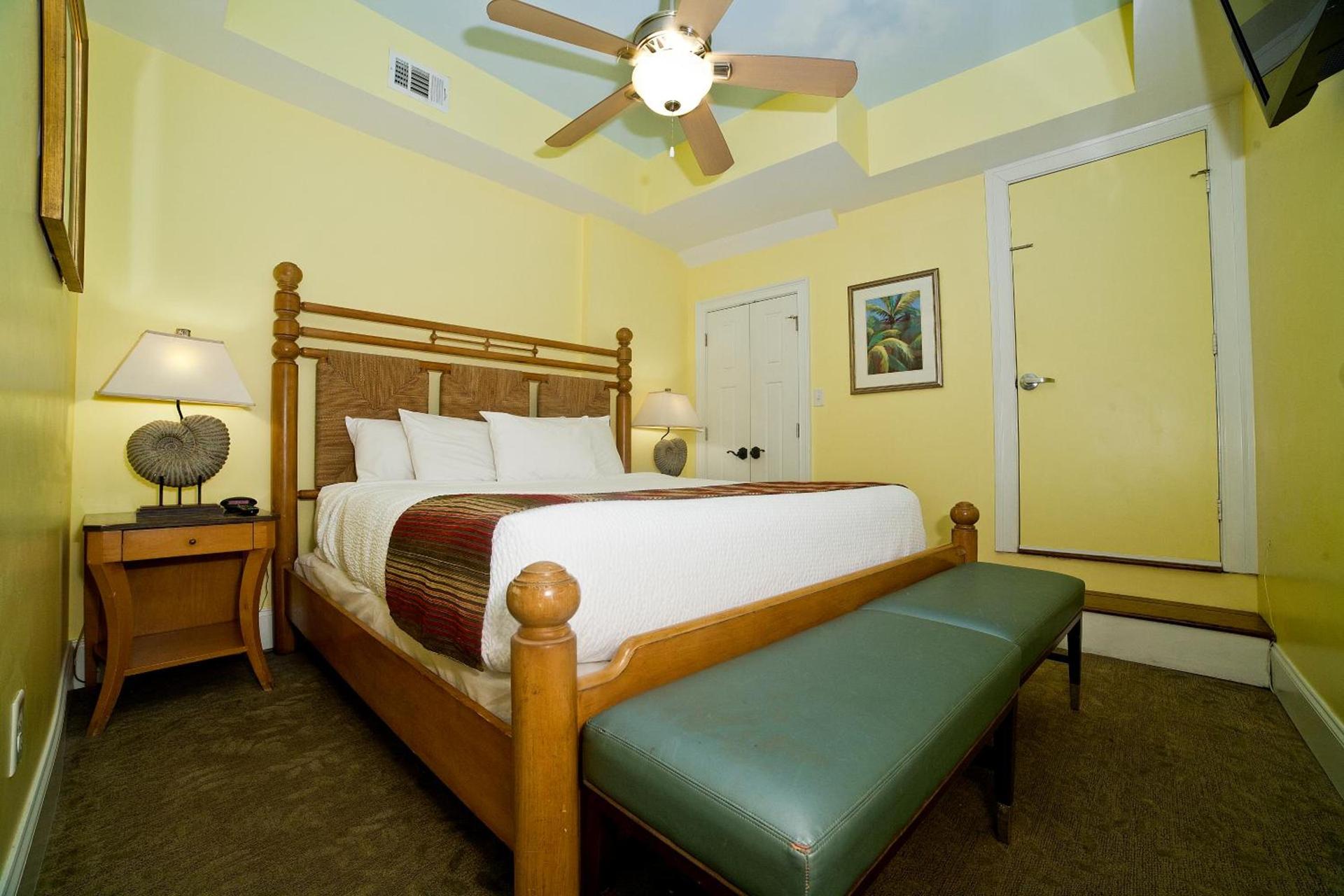 DeSoto Beach Gardens photo 19