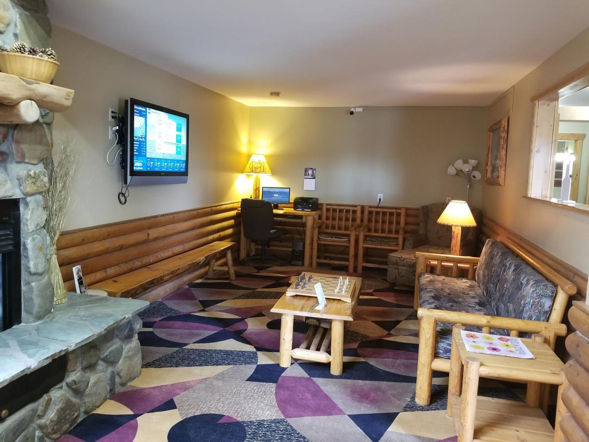 Sandpoint Inn photo 39
