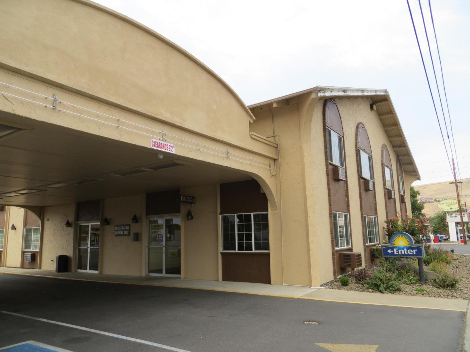 Days Inn by Wyndham Yakima photo 34