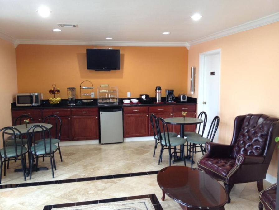 Executive Inn and Suites Houston photo 5