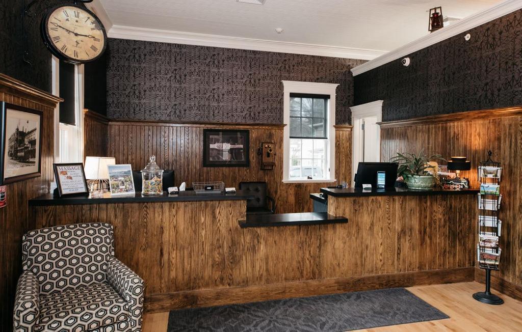 The Railroad Inn photo 2