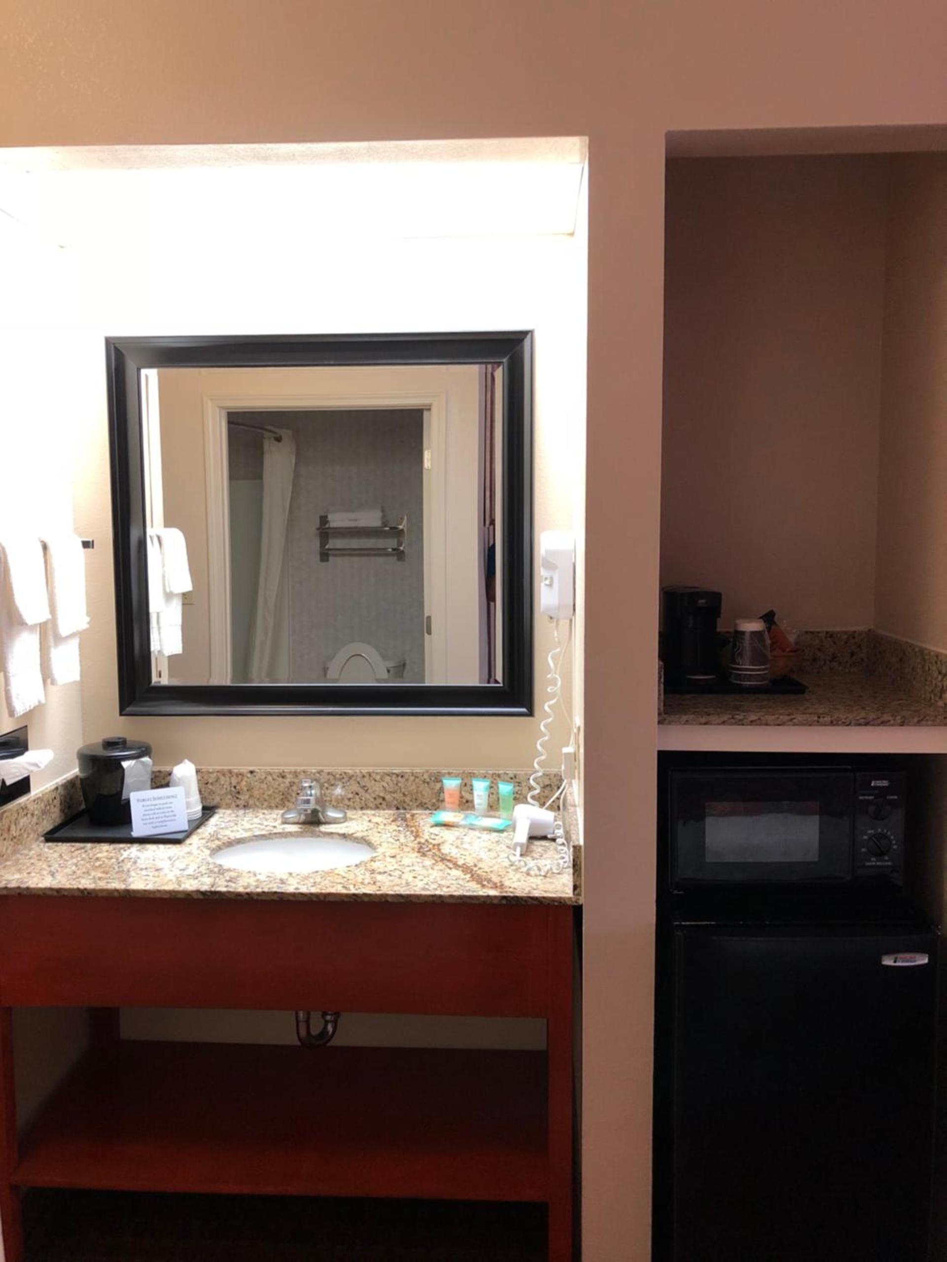 Millennium Inn photo 20