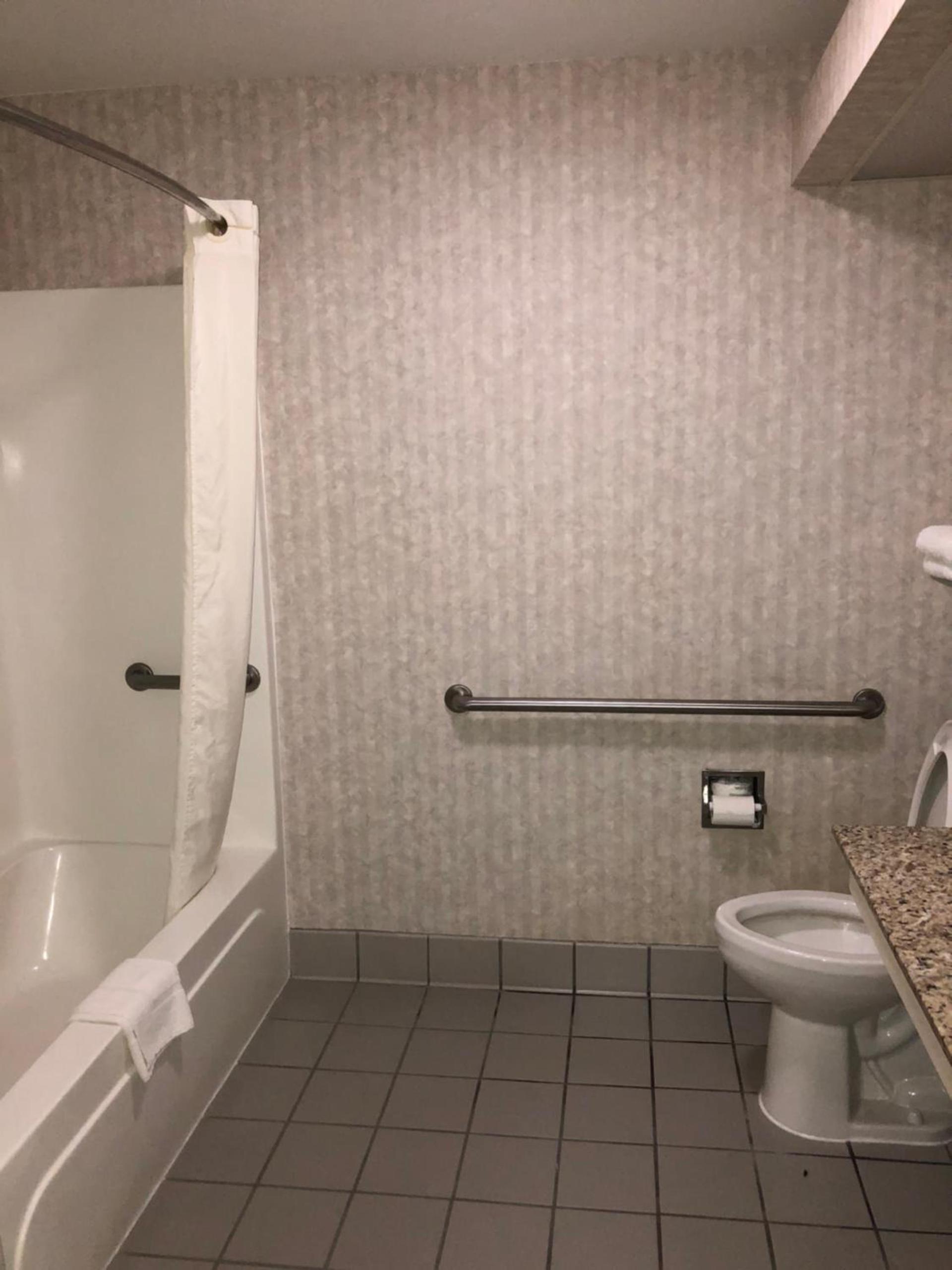 Millennium Inn photo 16