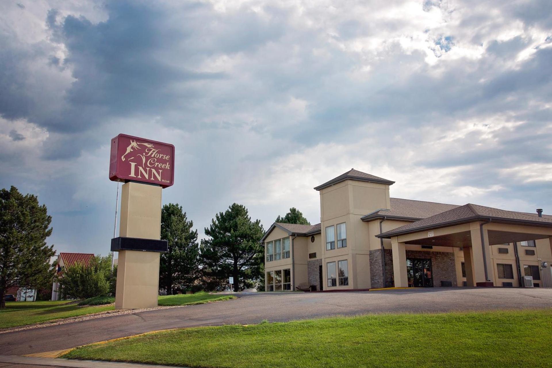 Horse Creek Inn — hotel in McCook